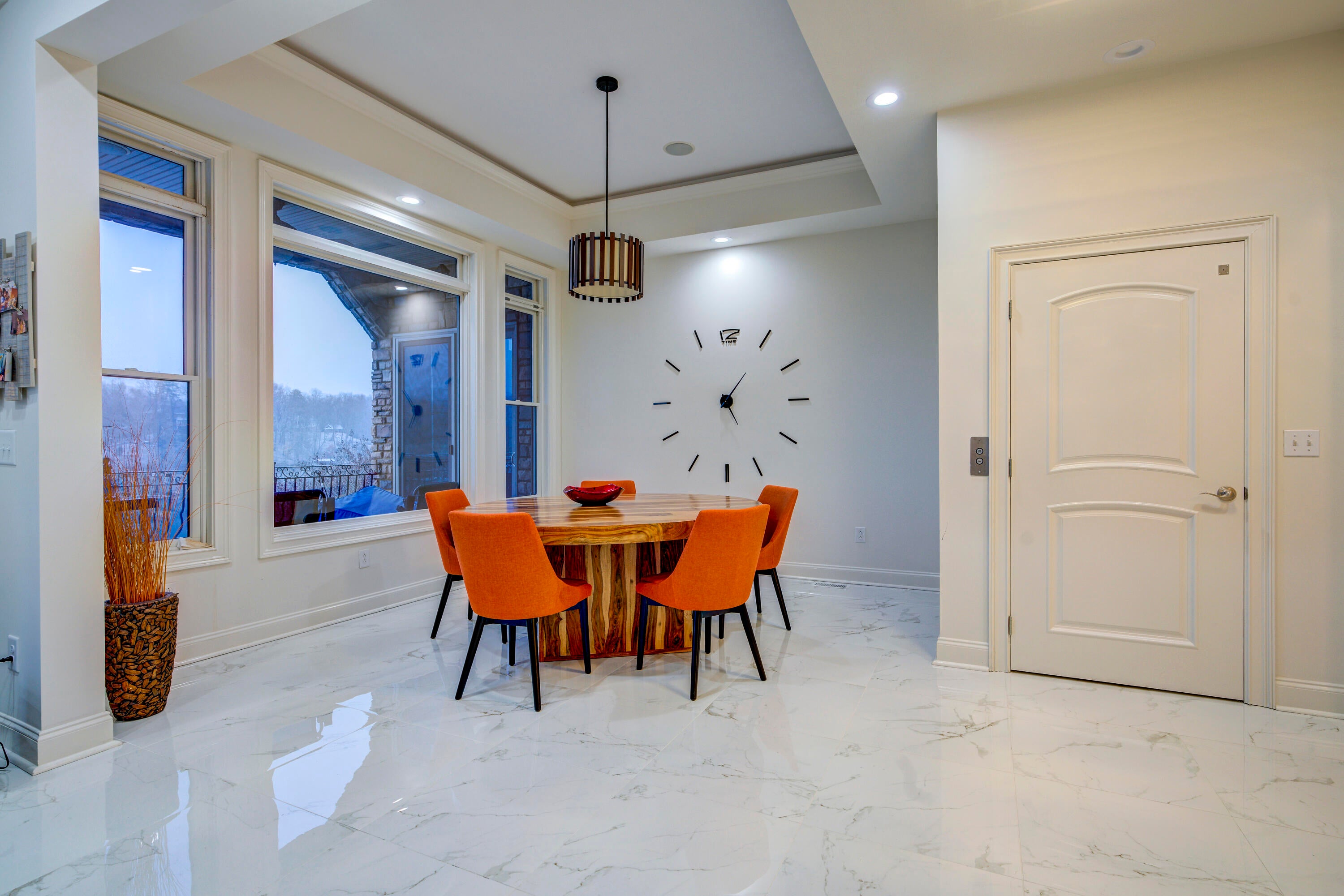 Johnson City, Tennessee, 37601, United States, ,11 BathroomsBathrooms,Residential,Active,1769538