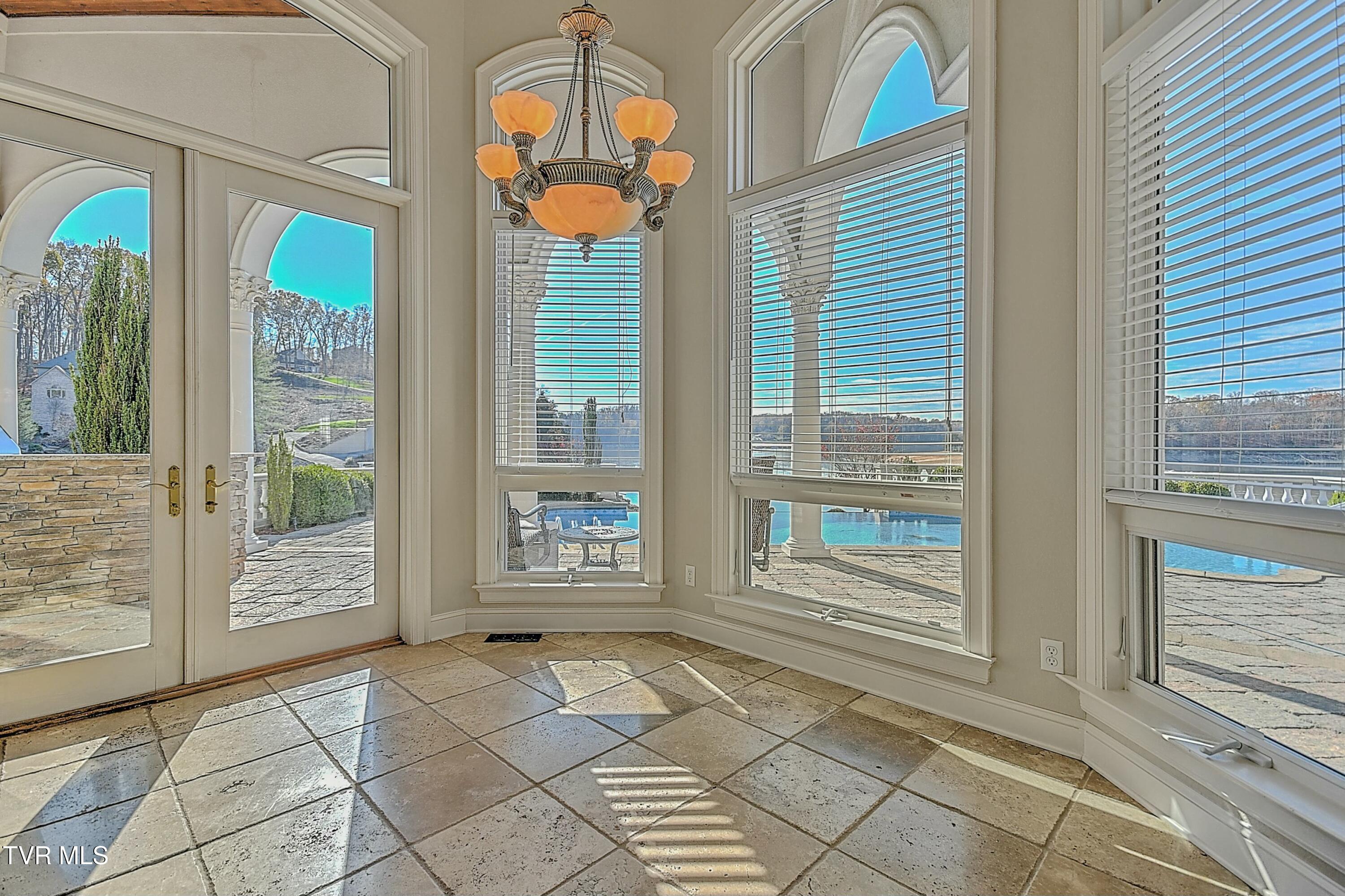 Johnson City, Tennessee, 37615, United States, ,6 BathroomsBathrooms,Residential,Active,1773218