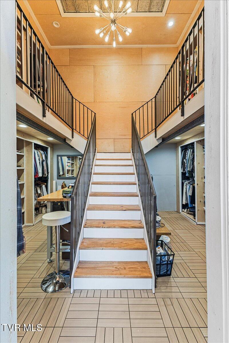 Johnson City, Tennessee, 37604, United States, 5 Bedrooms Bedrooms, ,6 BathroomsBathrooms,Residential,Active,2013176