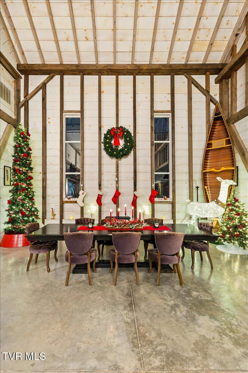 Johnson City, Tennessee, 37604, United States, 5 Bedrooms Bedrooms, ,6 BathroomsBathrooms,Residential,Active,2013176