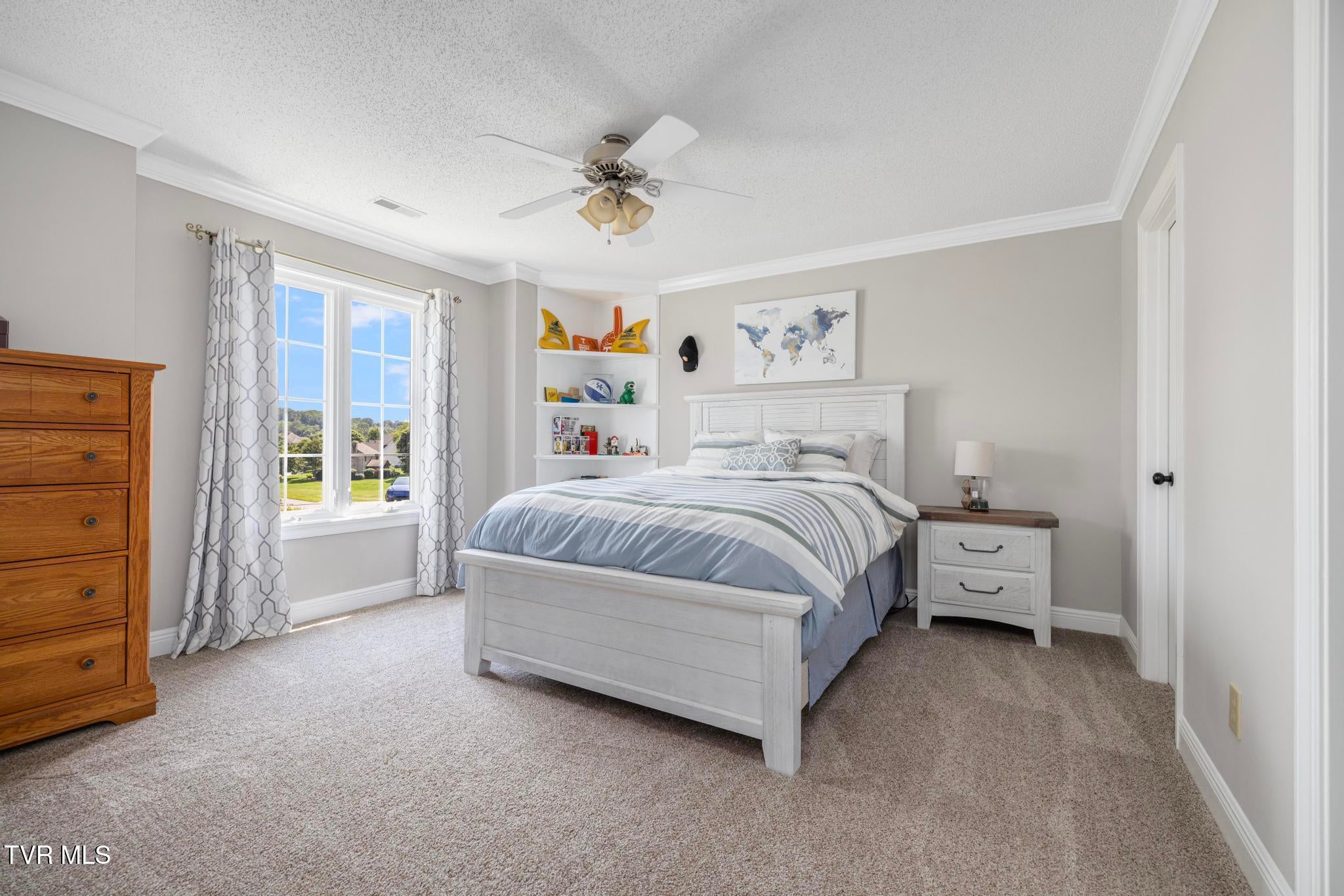 Piney Flats, Tennessee, 37686, United States, 5 Bedrooms Bedrooms, ,5 BathroomsBathrooms,Residential,Active,1849555