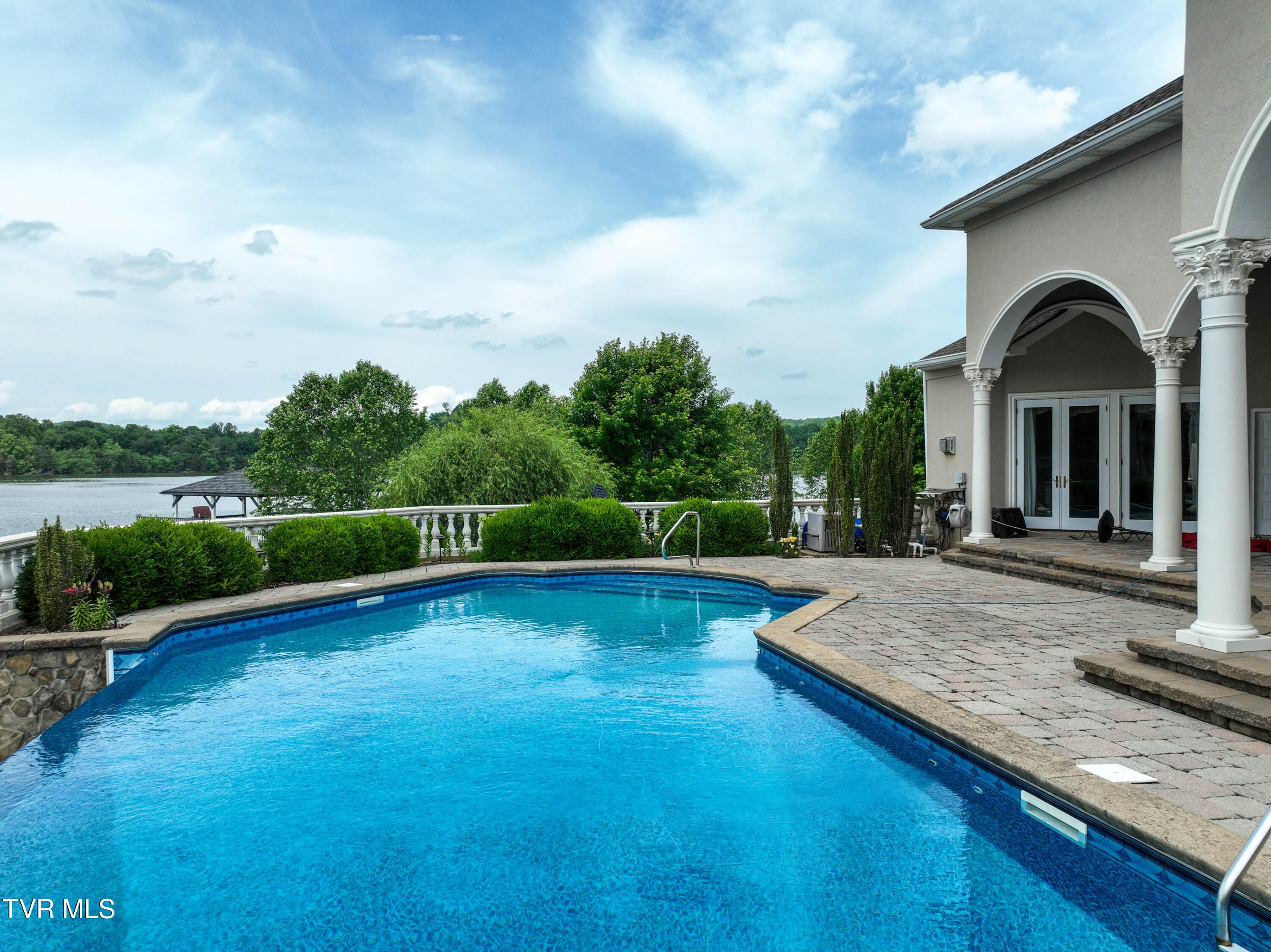 Johnson City, Tennessee, 37615, United States, ,6 BathroomsBathrooms,Residential,Active,1773218