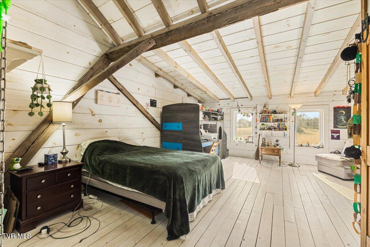 Johnson City, Tennessee, 37604, United States, 5 Bedrooms Bedrooms, ,6 BathroomsBathrooms,Residential,Active,2013176