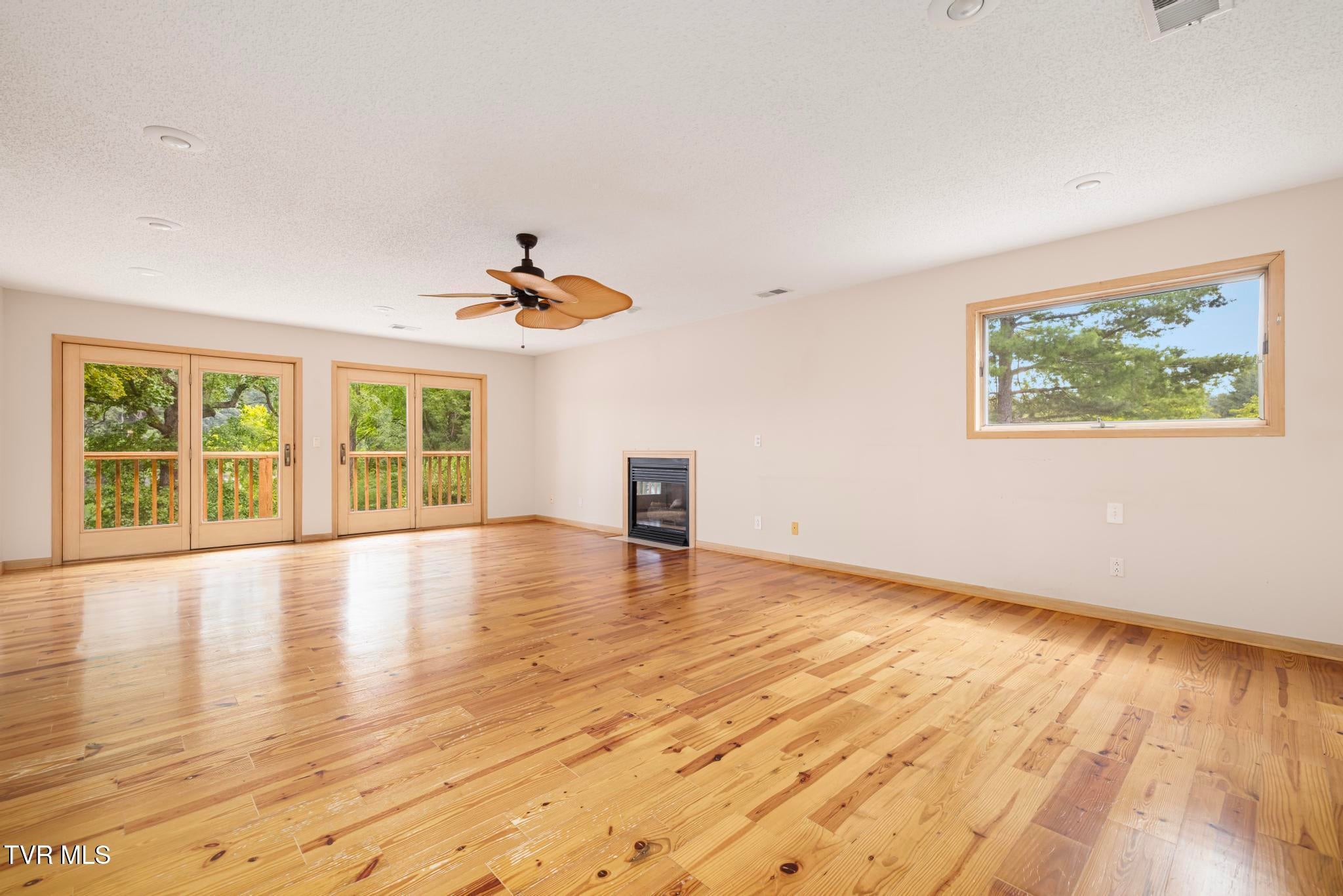 Gray, Tennessee, 37615, United States, 4 Bedrooms Bedrooms, ,5 BathroomsBathrooms,Residential,Active,1904698