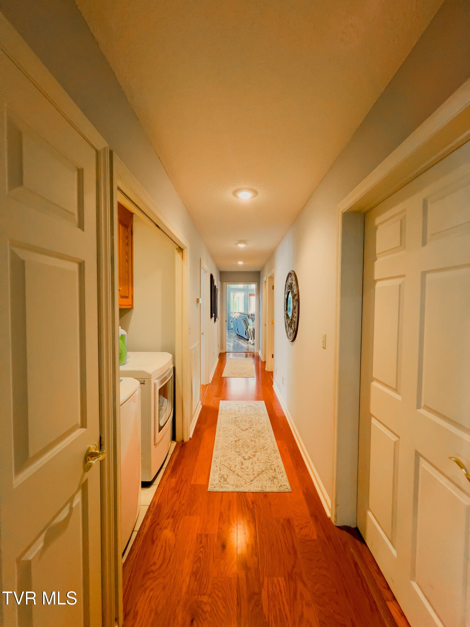 Unicoi, Tennessee, 37692, United States, 3 Bedrooms Bedrooms, ,4 BathroomsBathrooms,Residential,Active,1936616