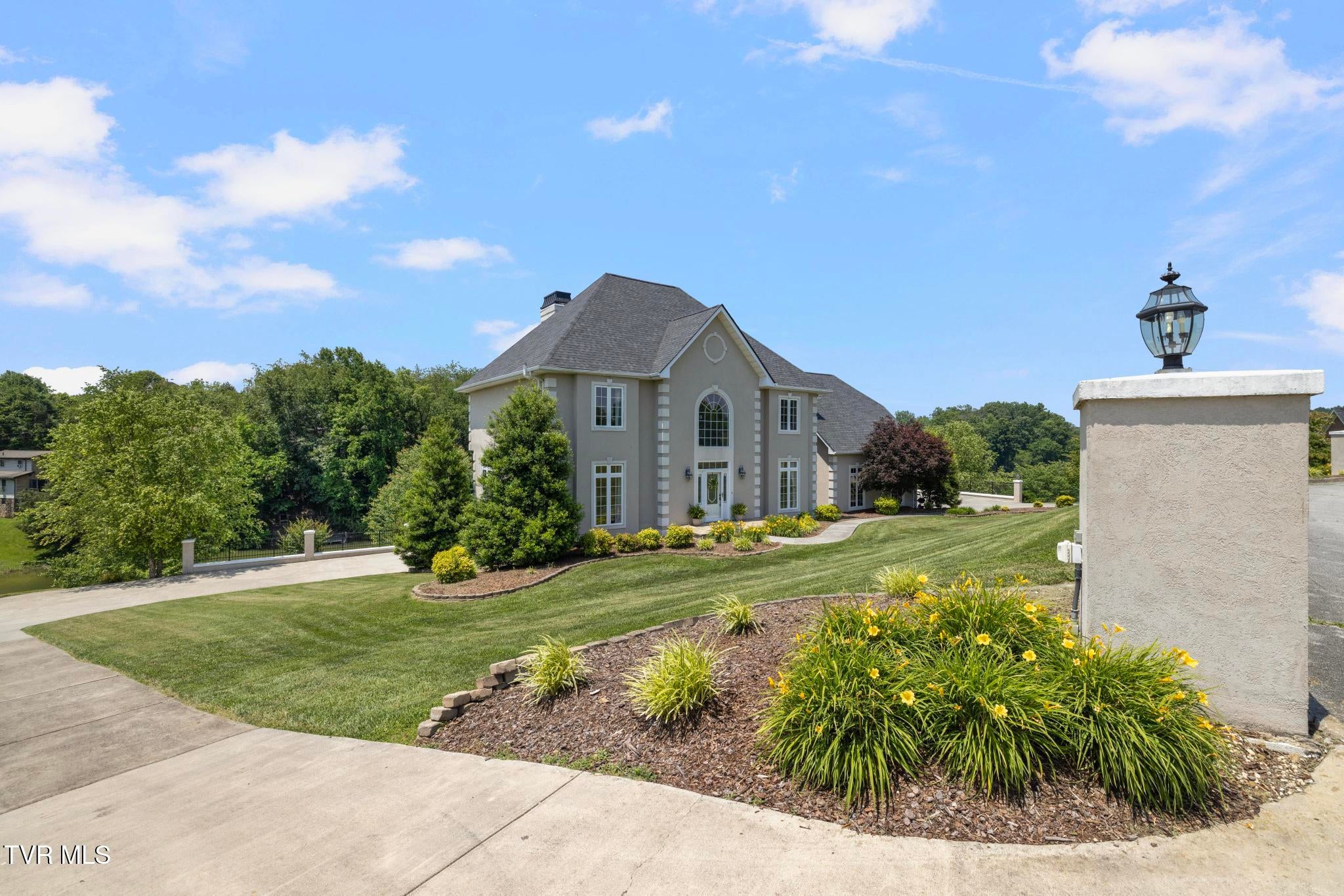 Piney Flats, Tennessee, 37686, United States, 5 Bedrooms Bedrooms, ,5 BathroomsBathrooms,Residential,Active,1849555