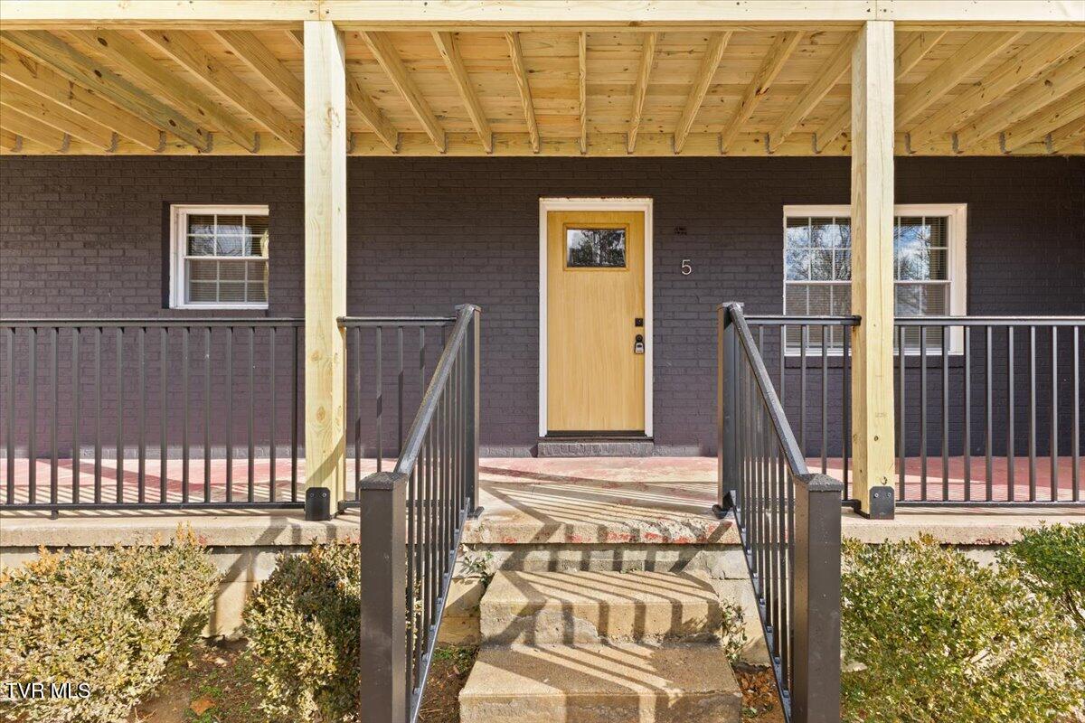 Johnson City, Tennessee, 37604, United States, ,Residential,Active,2011444