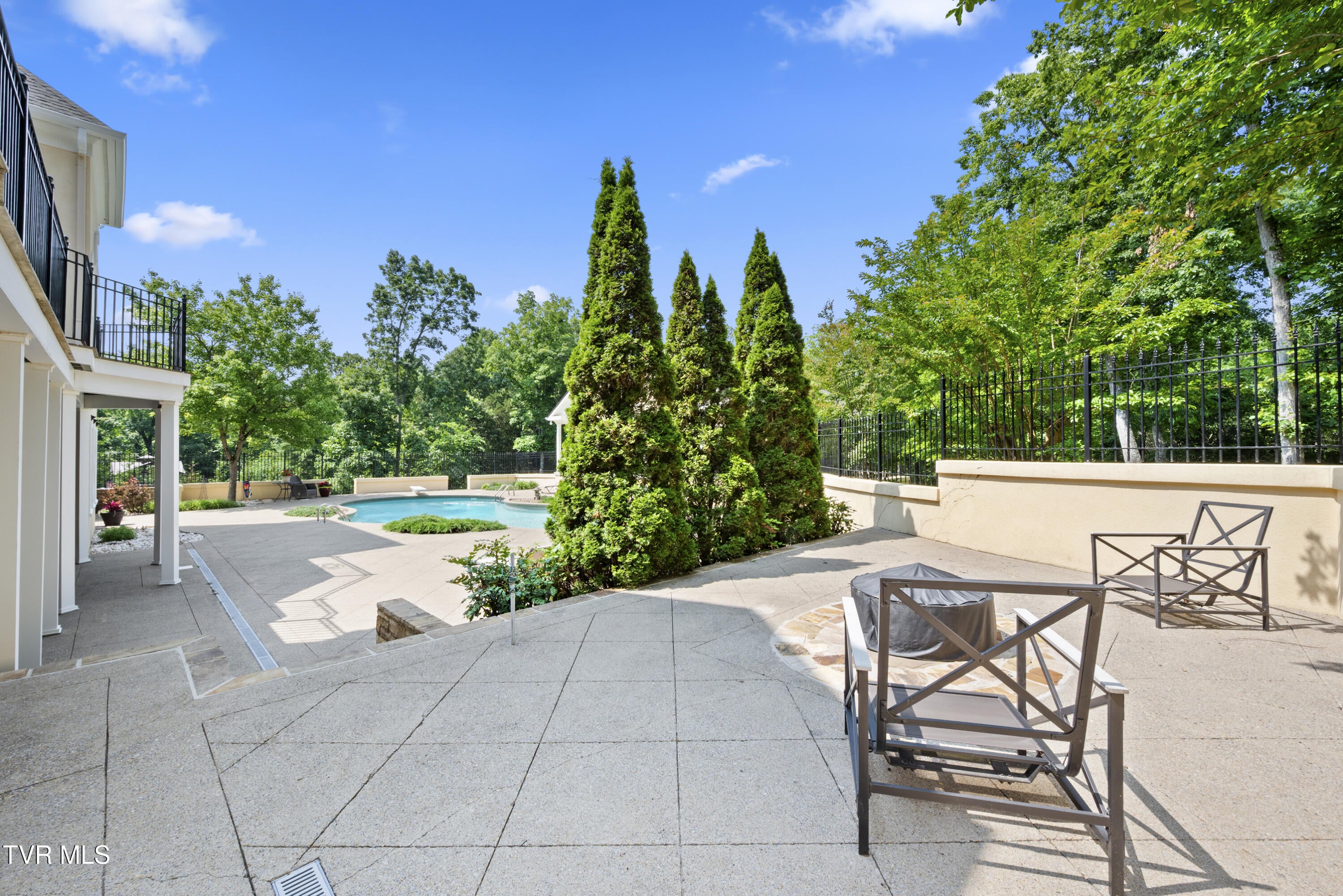 Blountville, Tennessee, 37617, United States, 8 Bedrooms Bedrooms, ,8 BathroomsBathrooms,Residential,Active,2007073