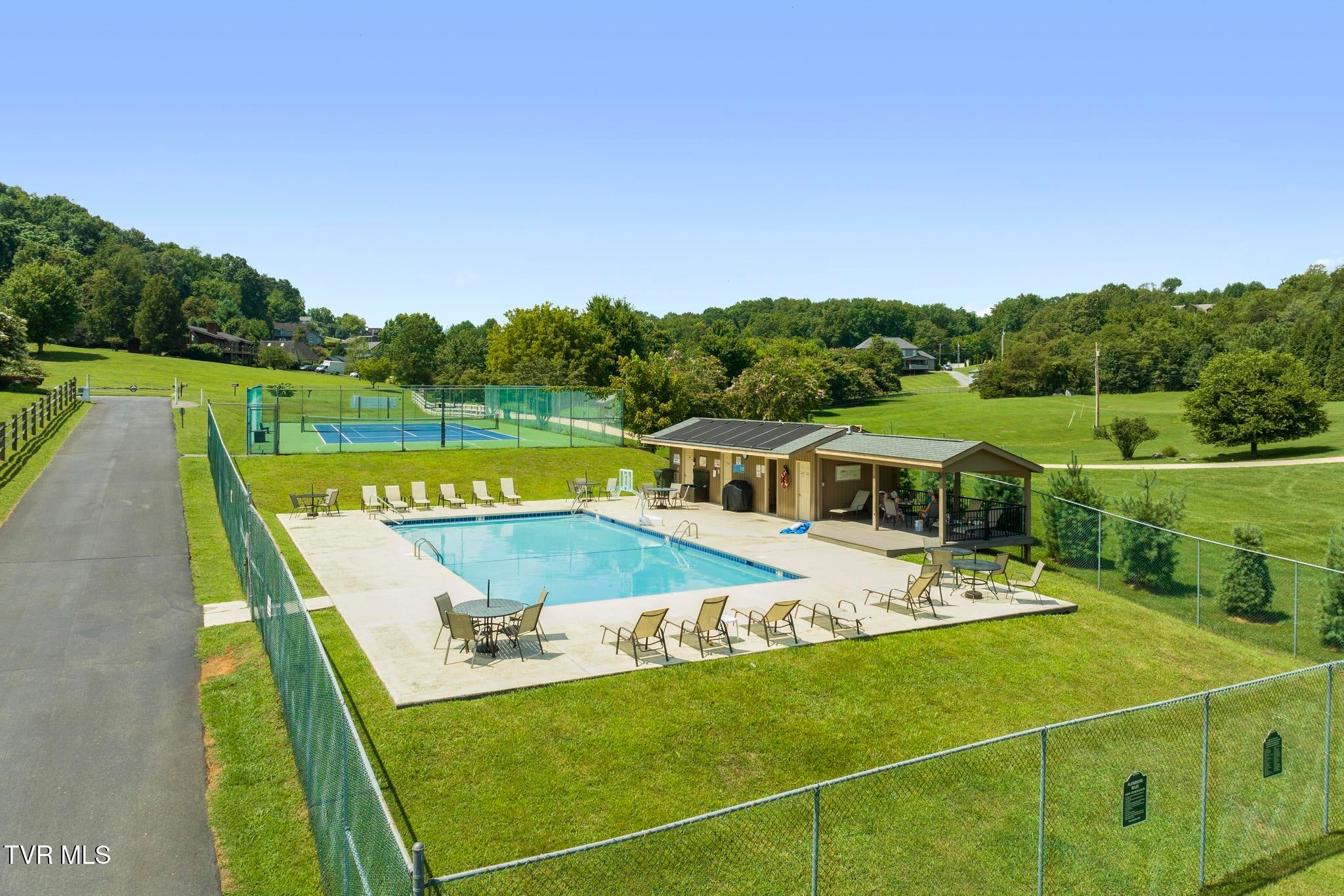 Gray, Tennessee, 37615, United States, 4 Bedrooms Bedrooms, ,5 BathroomsBathrooms,Residential,Active,1904698