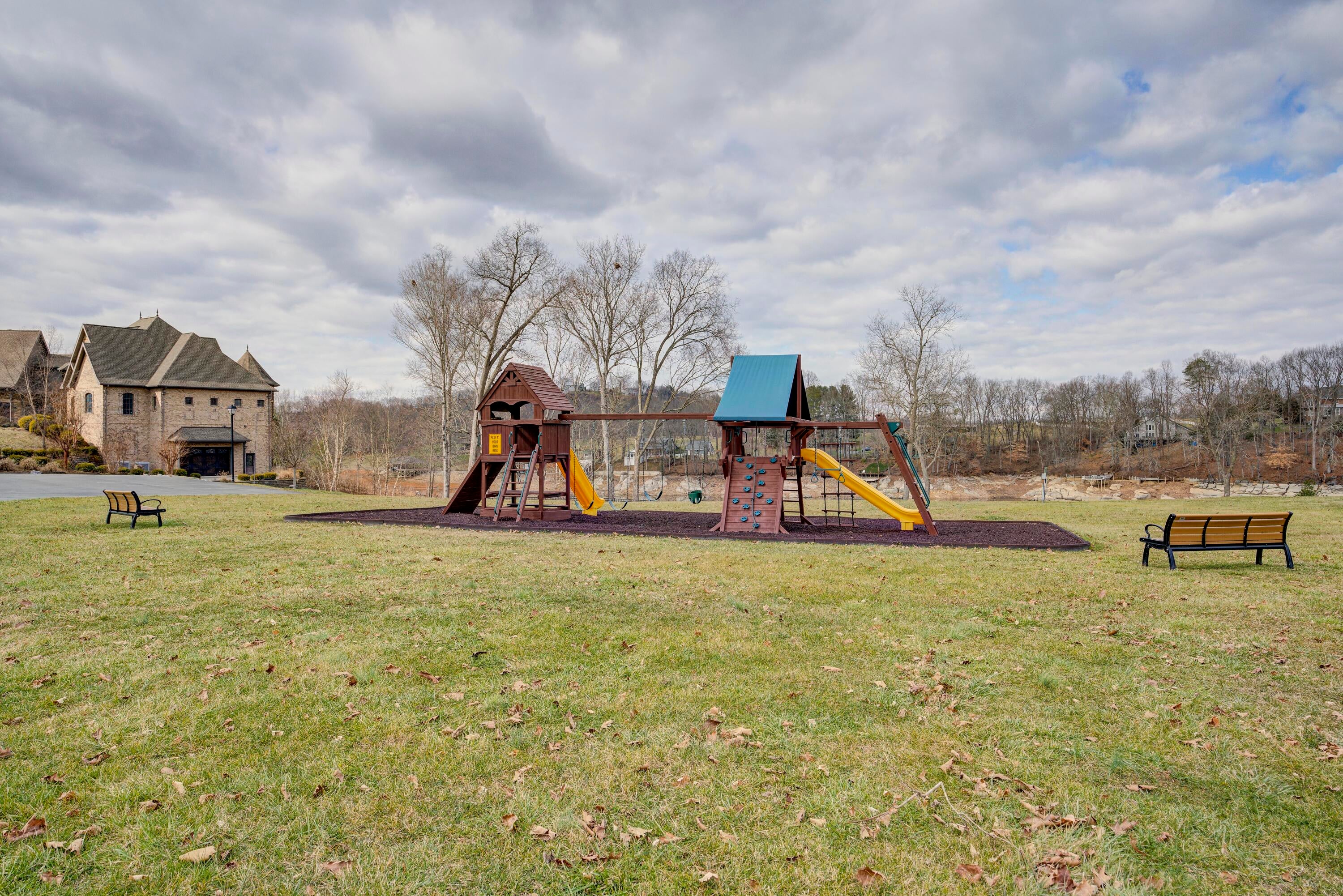 Johnson City, Tennessee, 37601, United States, ,11 BathroomsBathrooms,Residential,Active,1769538