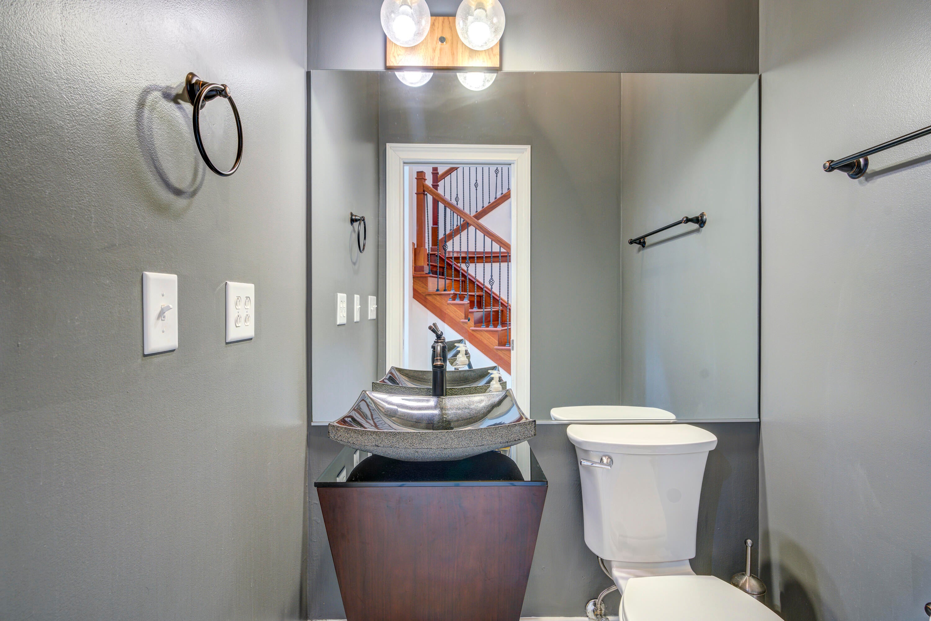 Johnson City, Tennessee, 37601, United States, ,11 BathroomsBathrooms,Residential,Active,1769538