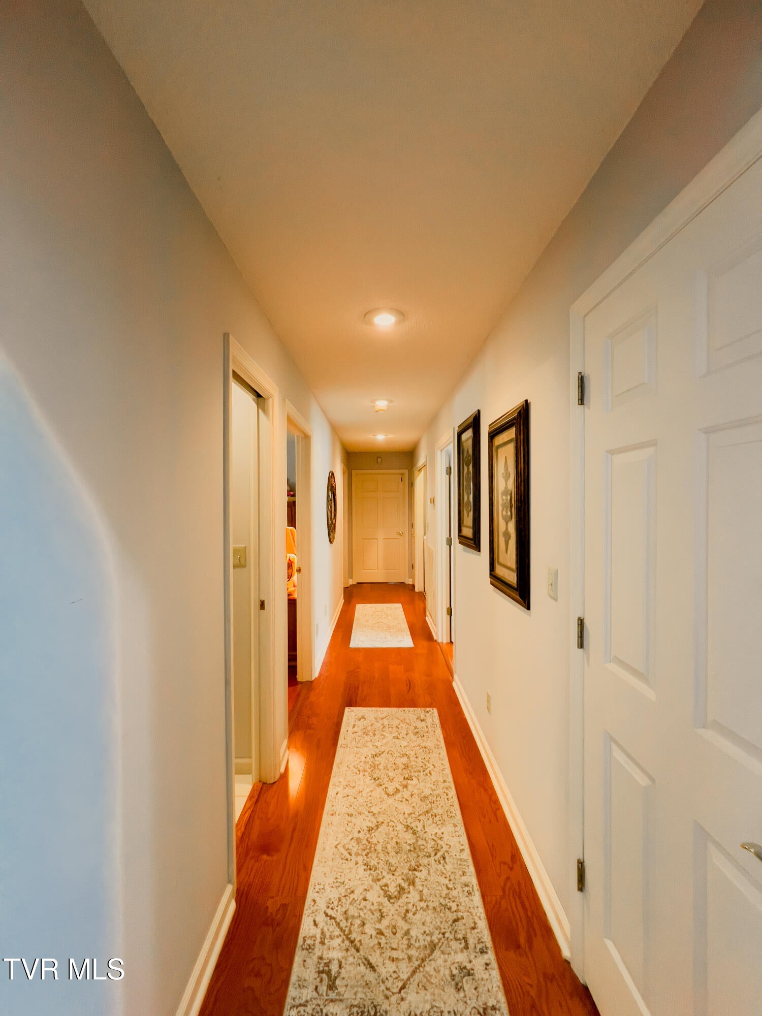 Unicoi, Tennessee, 37692, United States, 3 Bedrooms Bedrooms, ,4 BathroomsBathrooms,Residential,Active,1936616