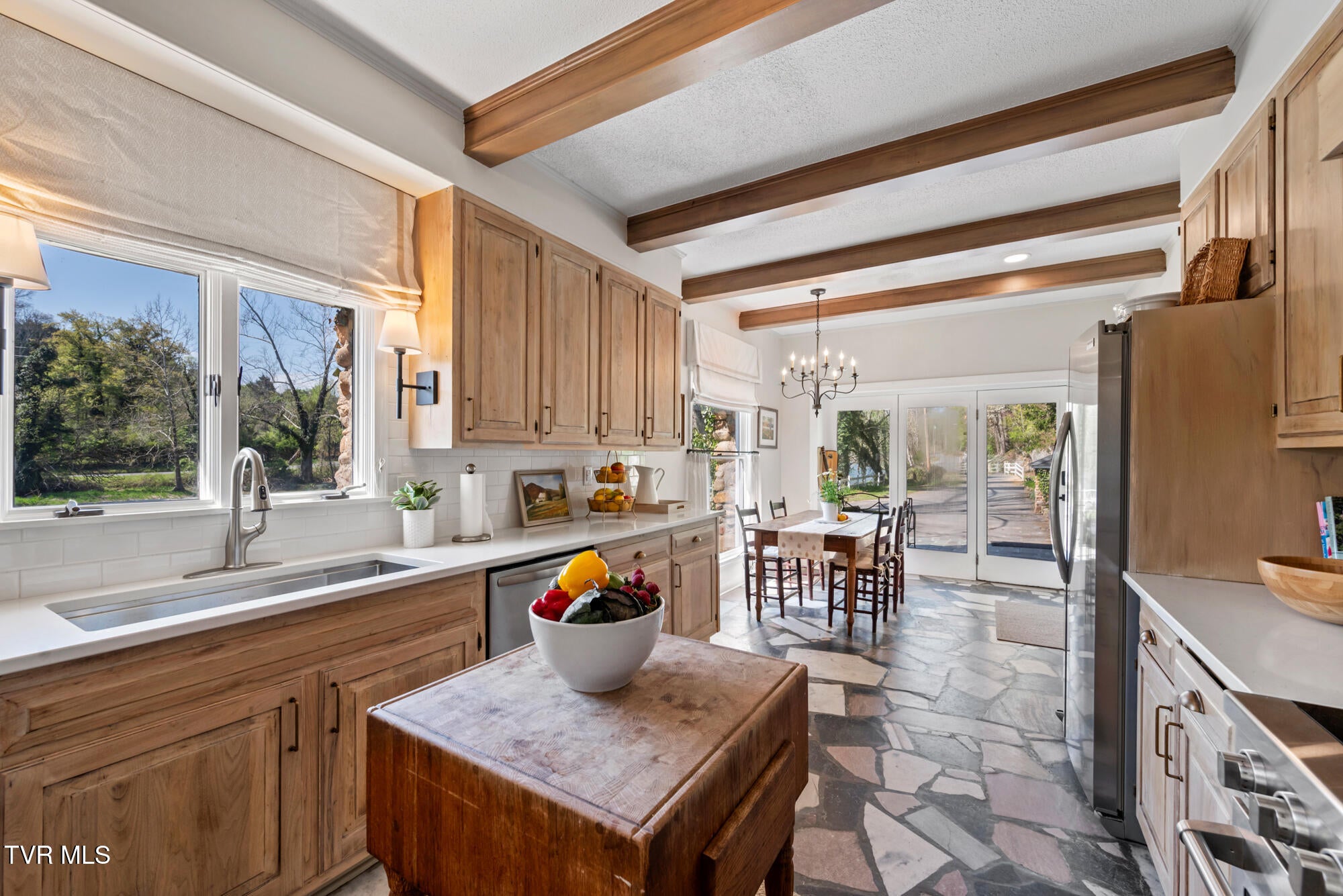 Bristol, Tennessee, 37620, United States, 3 Bedrooms Bedrooms, ,3 BathroomsBathrooms,Residential,Active,2007074