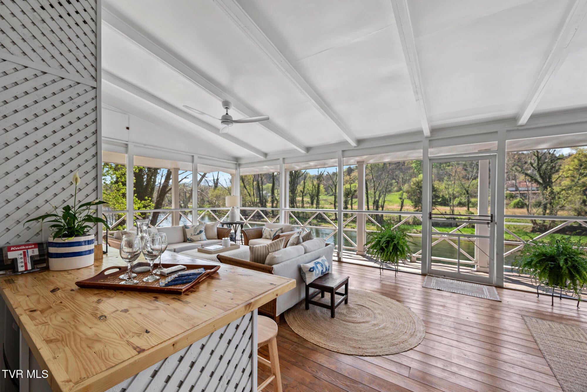 Bristol, Tennessee, 37620, United States, 3 Bedrooms Bedrooms, ,3 BathroomsBathrooms,Residential,Active,2007074