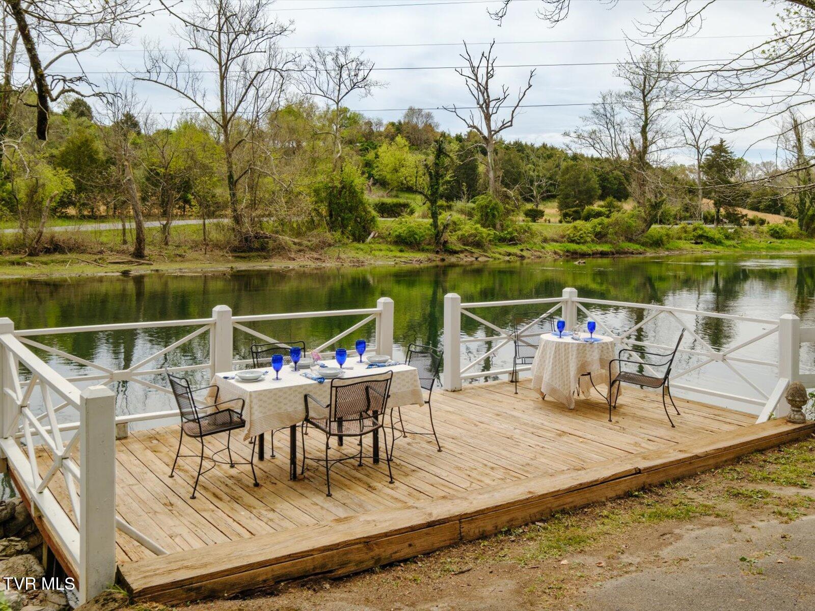 Bristol, Tennessee, 37620, United States, 3 Bedrooms Bedrooms, ,3 BathroomsBathrooms,Residential,Active,2007074