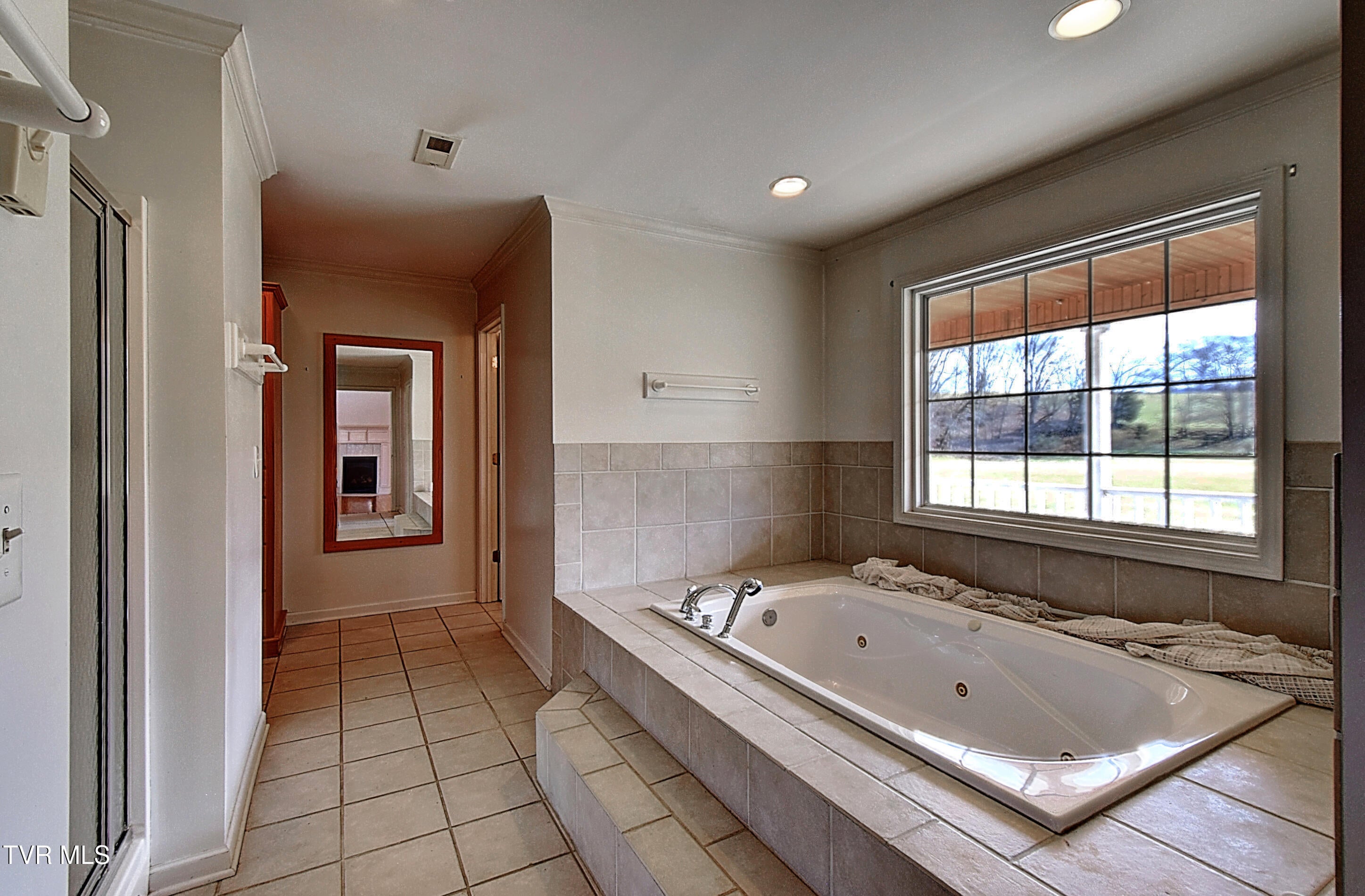 Johnson City, Tennessee, 37601, United States, 4 Bedrooms Bedrooms, ,3 BathroomsBathrooms,Residential,Active,1999331