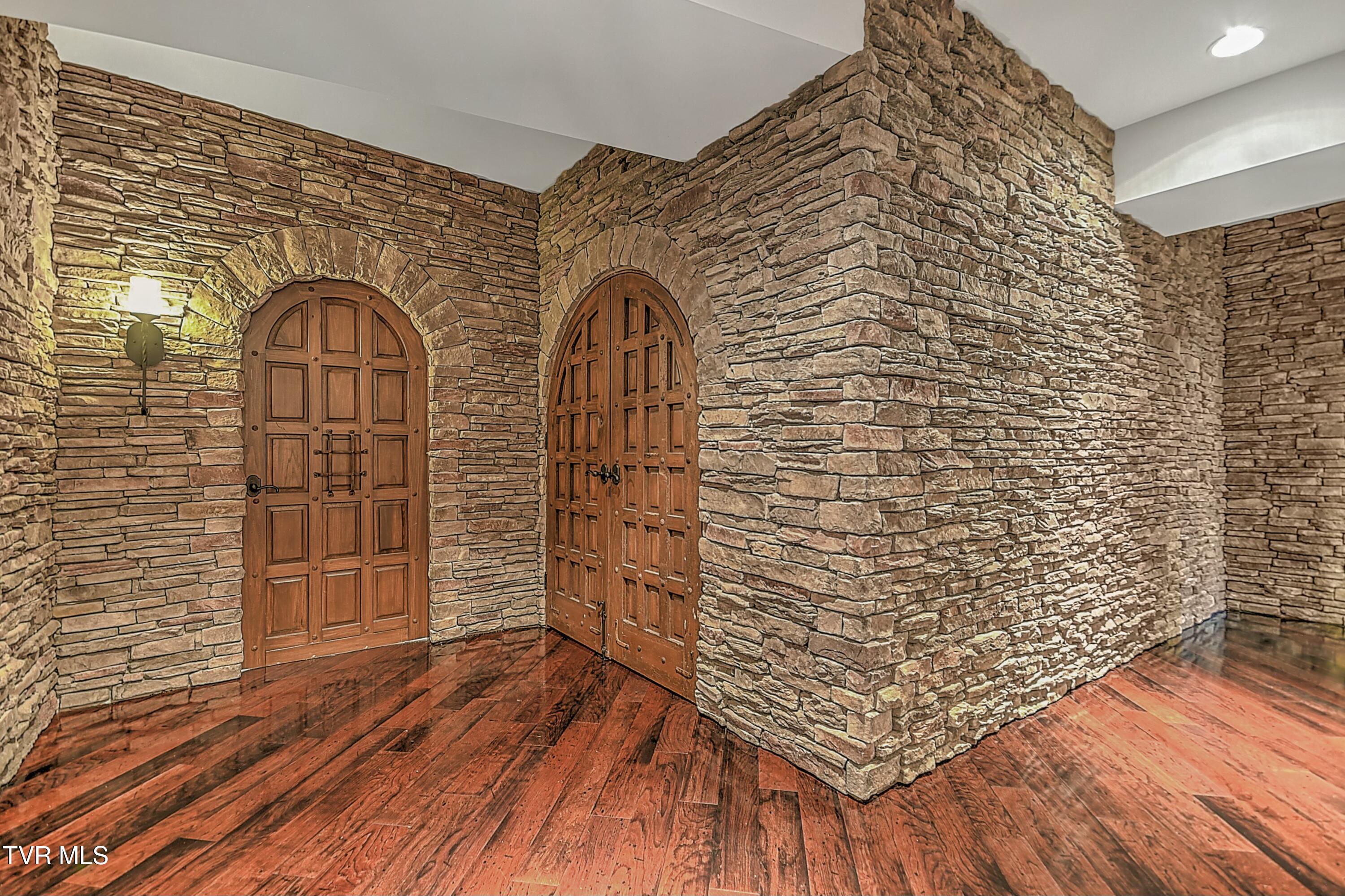 Johnson City, Tennessee, 37615, United States, ,6 BathroomsBathrooms,Residential,Active,1773218