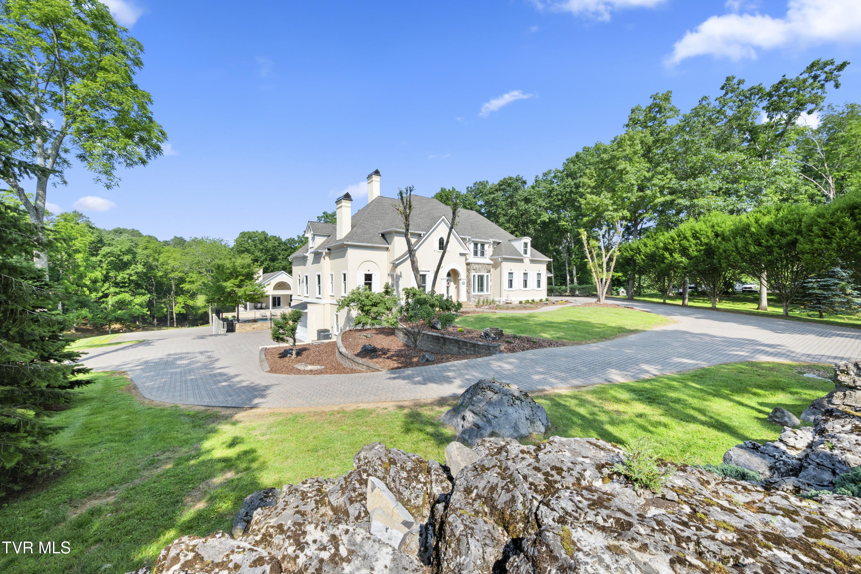 Blountville, Tennessee, 37617, United States, 8 Bedrooms Bedrooms, ,8 BathroomsBathrooms,Residential,Active,2007073