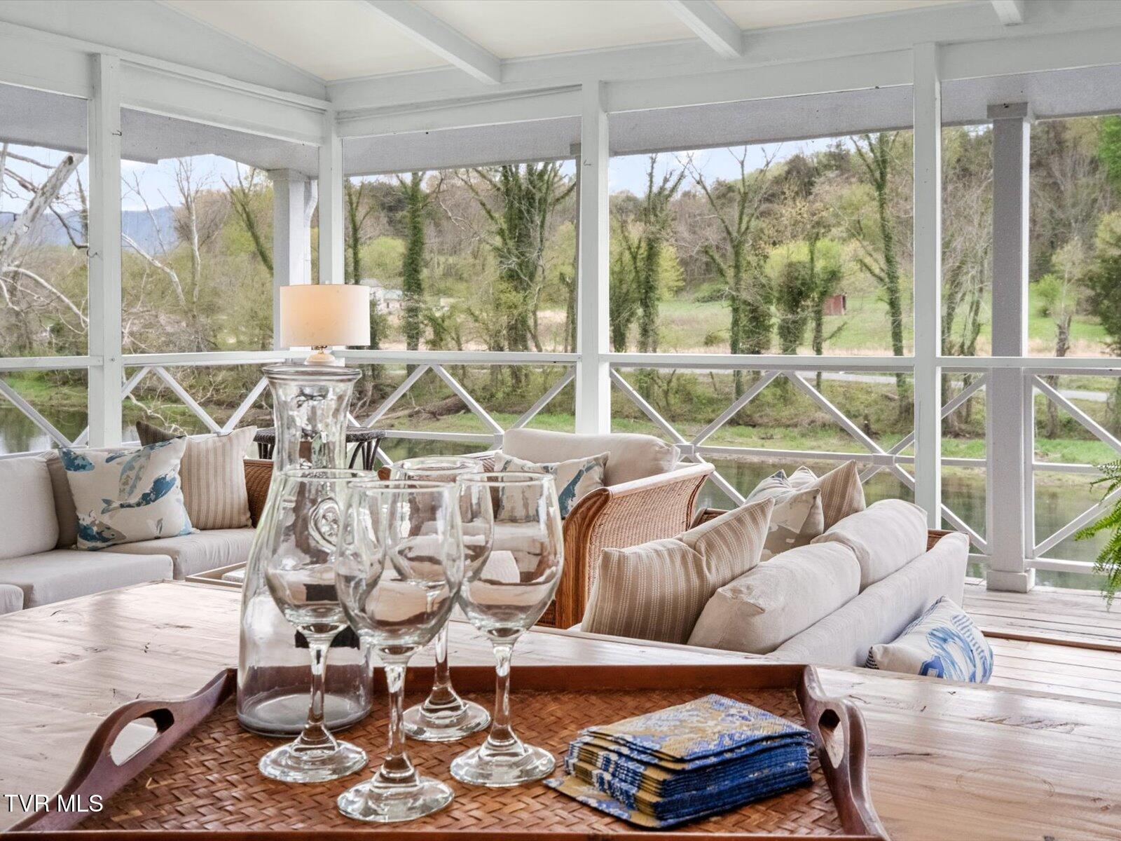 Bristol, Tennessee, 37620, United States, 3 Bedrooms Bedrooms, ,3 BathroomsBathrooms,Residential,Active,2007074