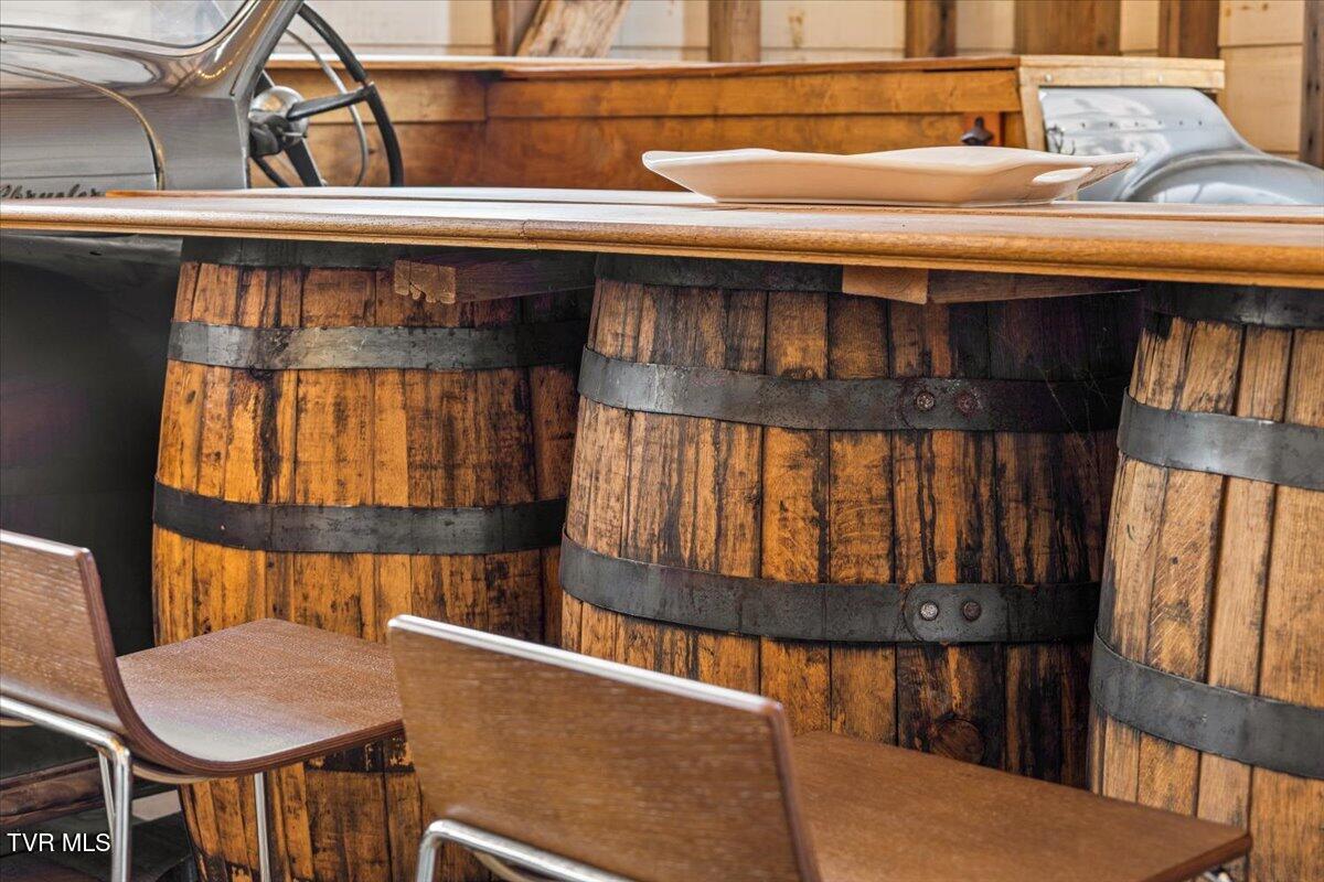 Johnson City, Tennessee, 37604, United States, 5 Bedrooms Bedrooms, ,6 BathroomsBathrooms,Residential,Active,2013176