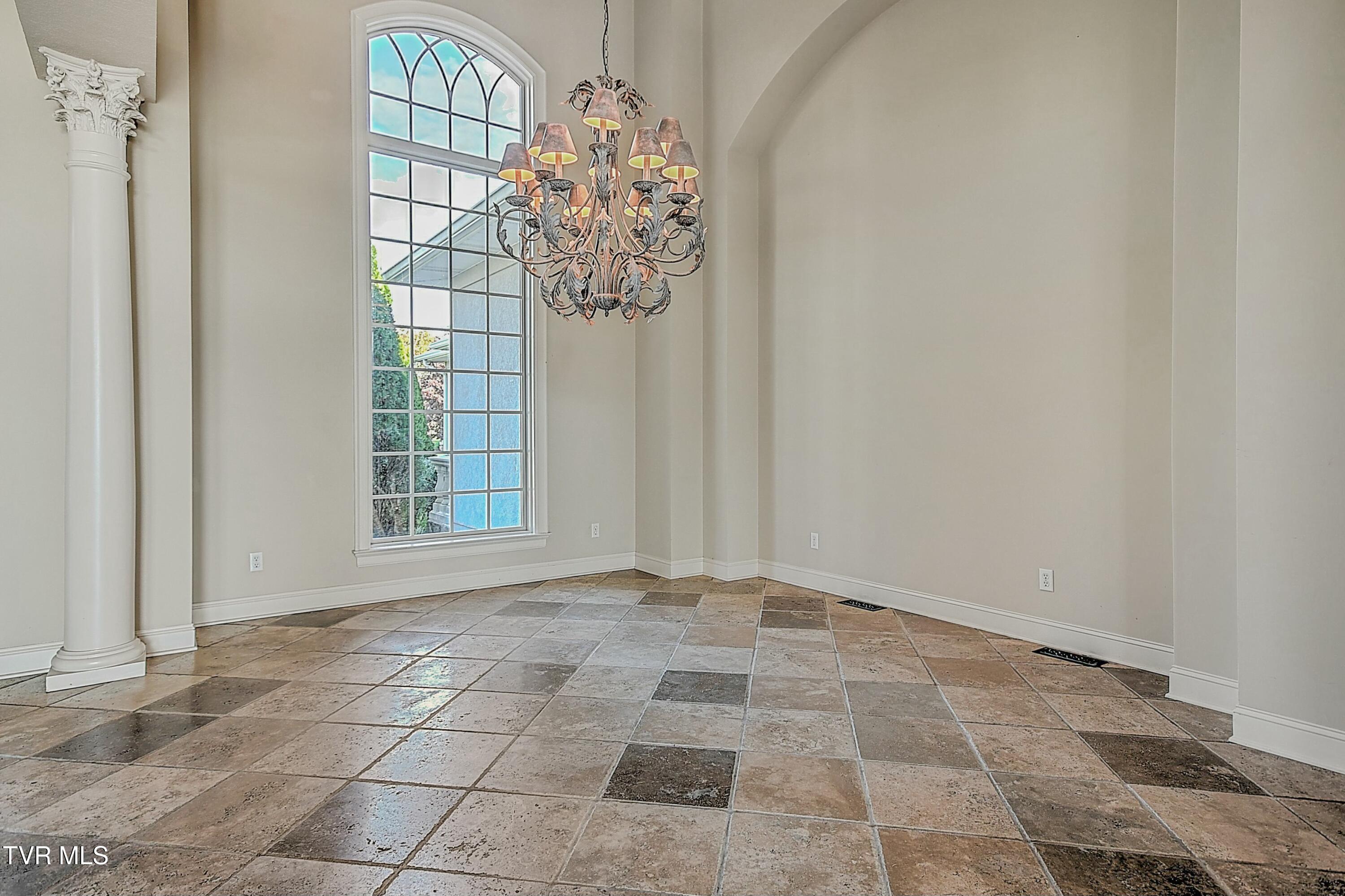 Johnson City, Tennessee, 37615, United States, ,6 BathroomsBathrooms,Residential,Active,1773218