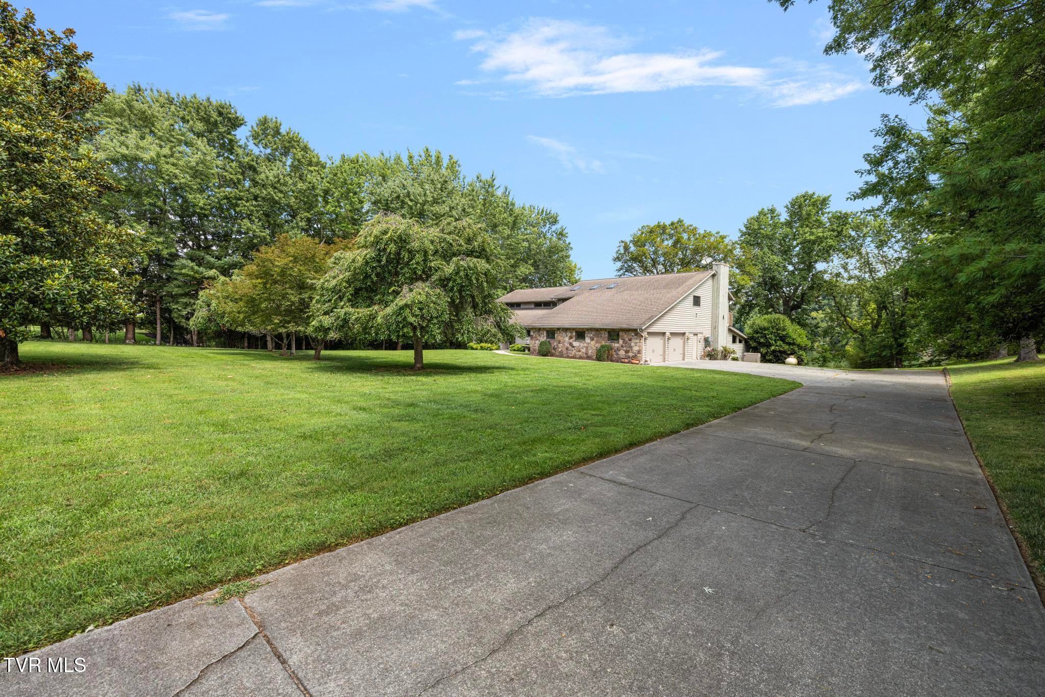 Gray, Tennessee, 37615, United States, 4 Bedrooms Bedrooms, ,5 BathroomsBathrooms,Residential,Active,1904698