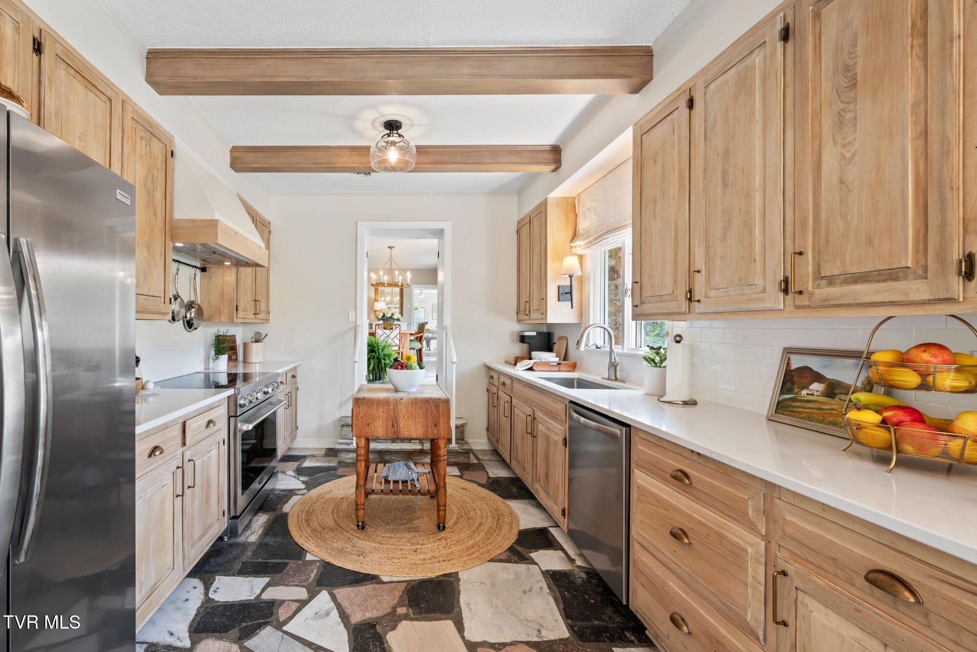 Bristol, Tennessee, 37620, United States, 3 Bedrooms Bedrooms, ,3 BathroomsBathrooms,Residential,Active,2007074