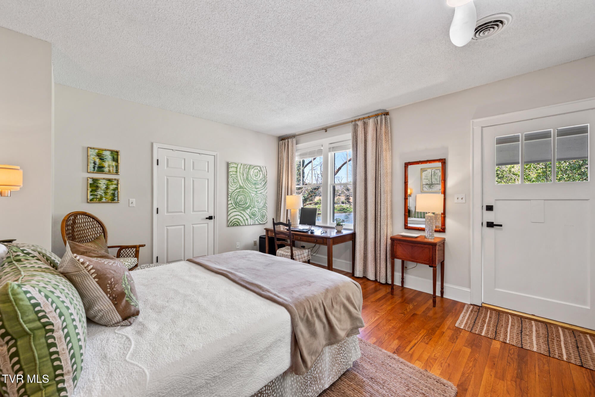 Bristol, Tennessee, 37620, United States, 3 Bedrooms Bedrooms, ,3 BathroomsBathrooms,Residential,Active,2007074