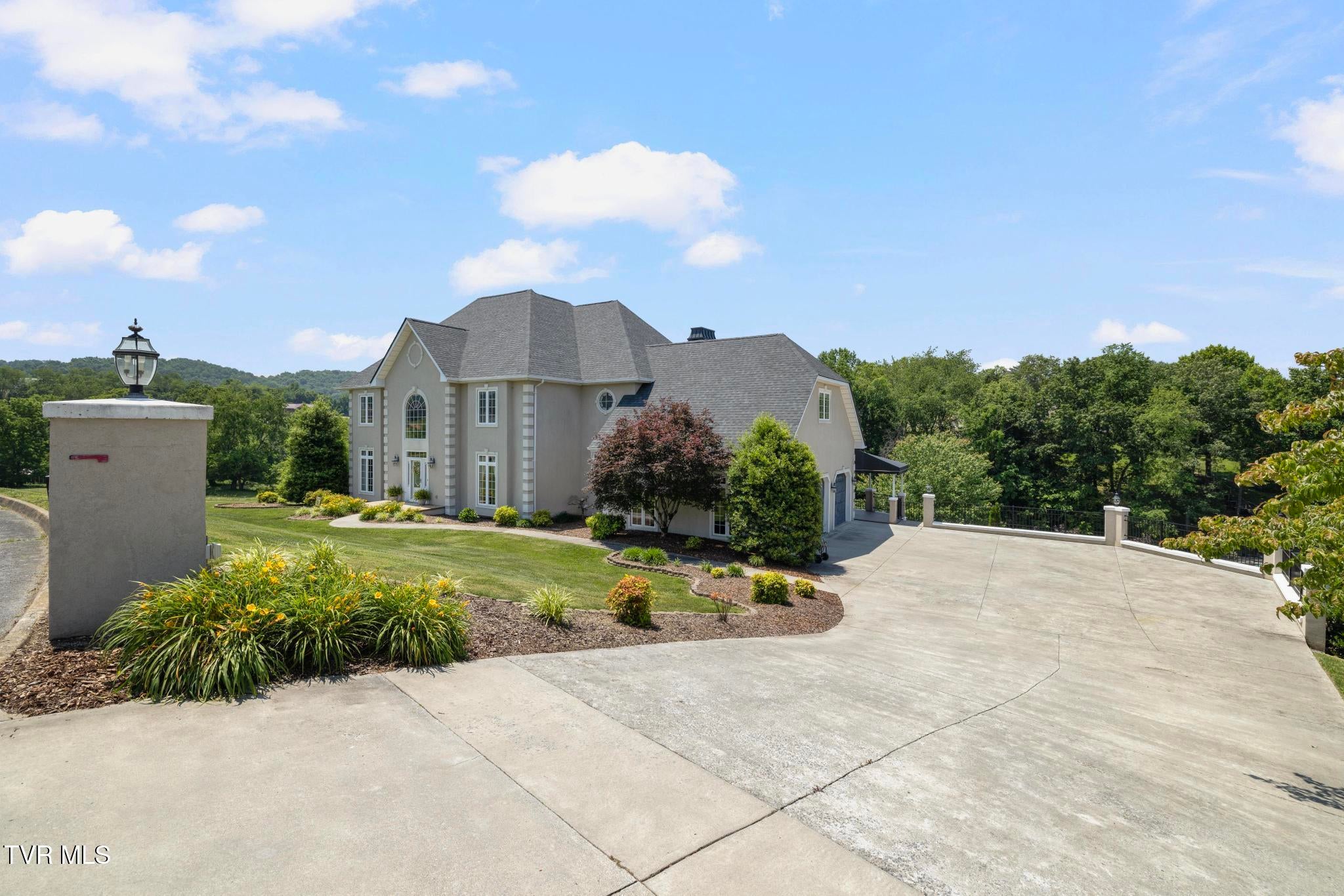 Piney Flats, Tennessee, 37686, United States, 5 Bedrooms Bedrooms, ,5 BathroomsBathrooms,Residential,Active,1849555