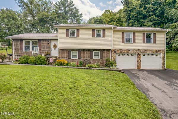 302 SPRING DR, CEDAR BLUFF, VA 24609 - Image 1