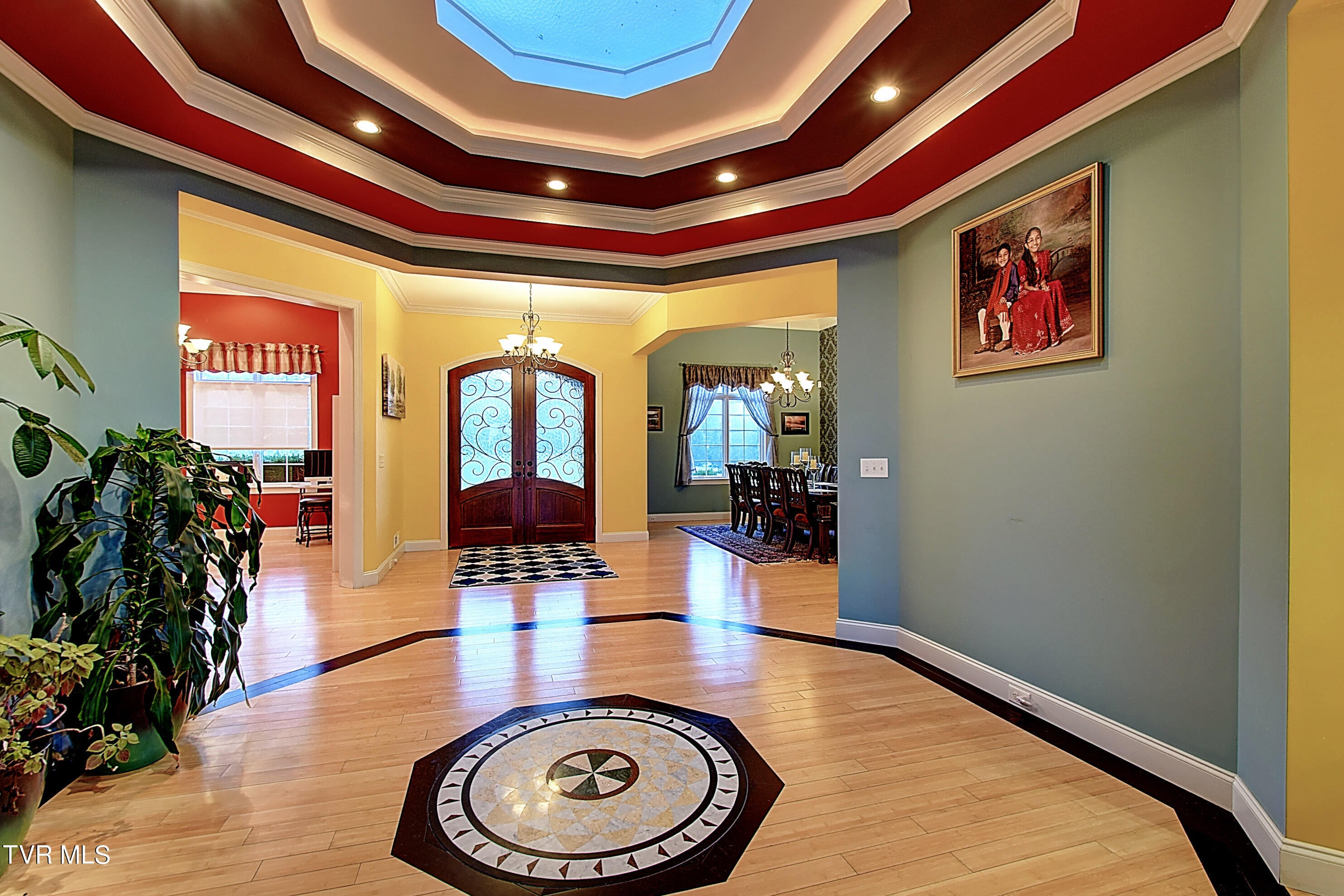 Greeneville, Tennessee, 37745, United States, 6 Bedrooms Bedrooms, ,8 BathroomsBathrooms,Residential,Active,1769938