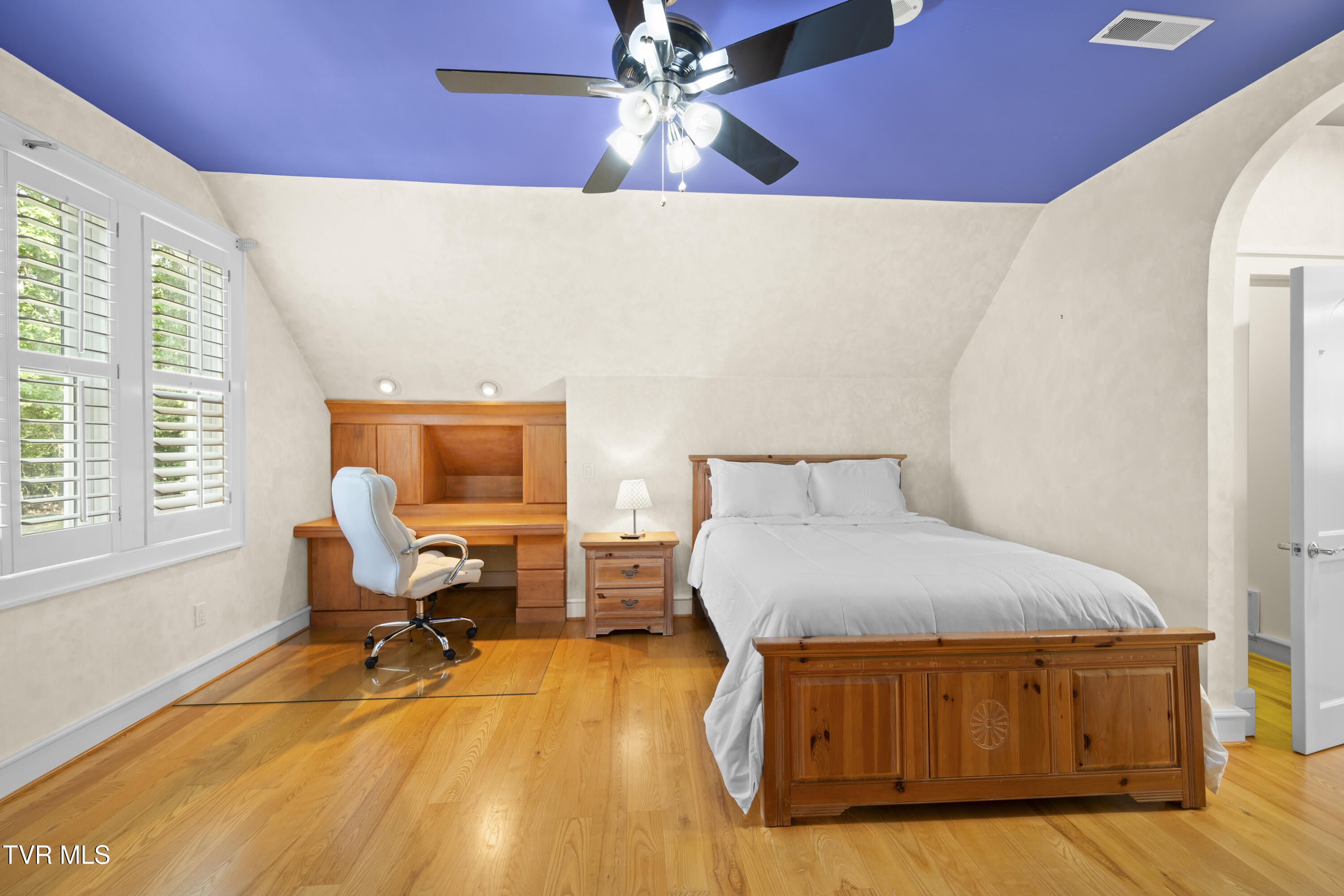 Blountville, Tennessee, 37617, United States, 8 Bedrooms Bedrooms, ,8 BathroomsBathrooms,Residential,Active,2007073