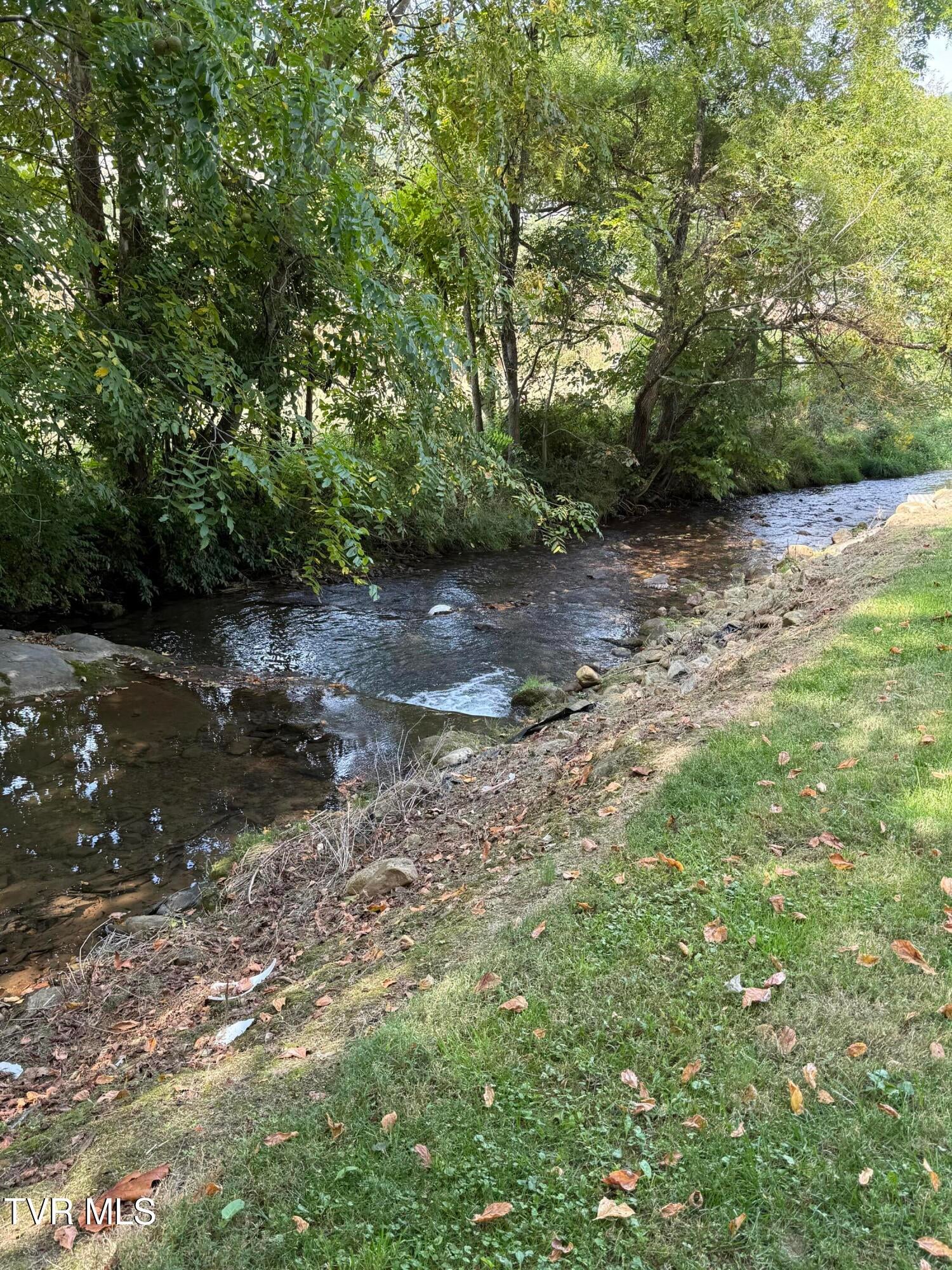 Unicoi, Tennessee, 37692, United States, 3 Bedrooms Bedrooms, ,4 BathroomsBathrooms,Residential,Active,1936616