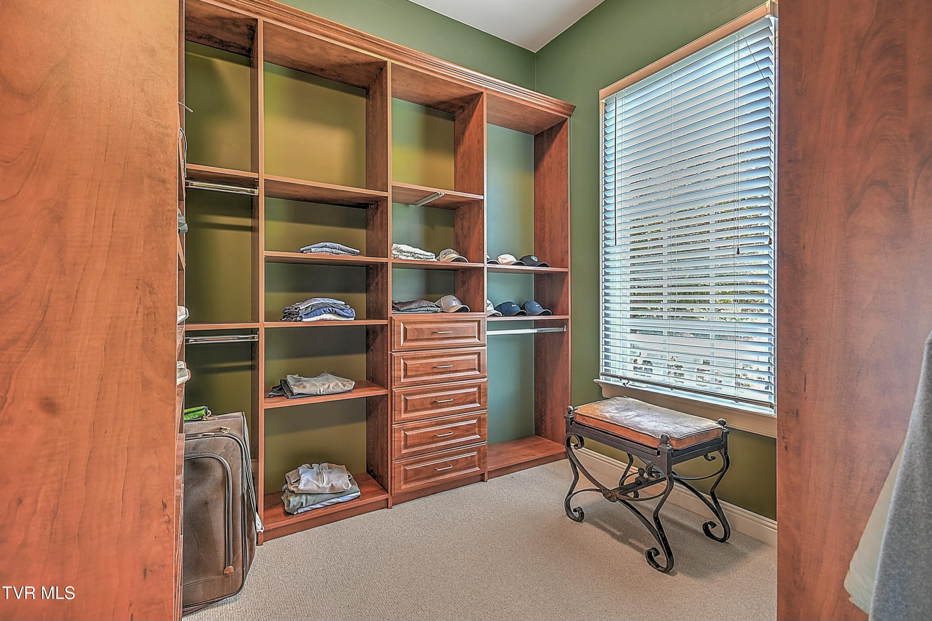 Johnson City, Tennessee, 37615, United States, ,6 BathroomsBathrooms,Residential,Active,1773218