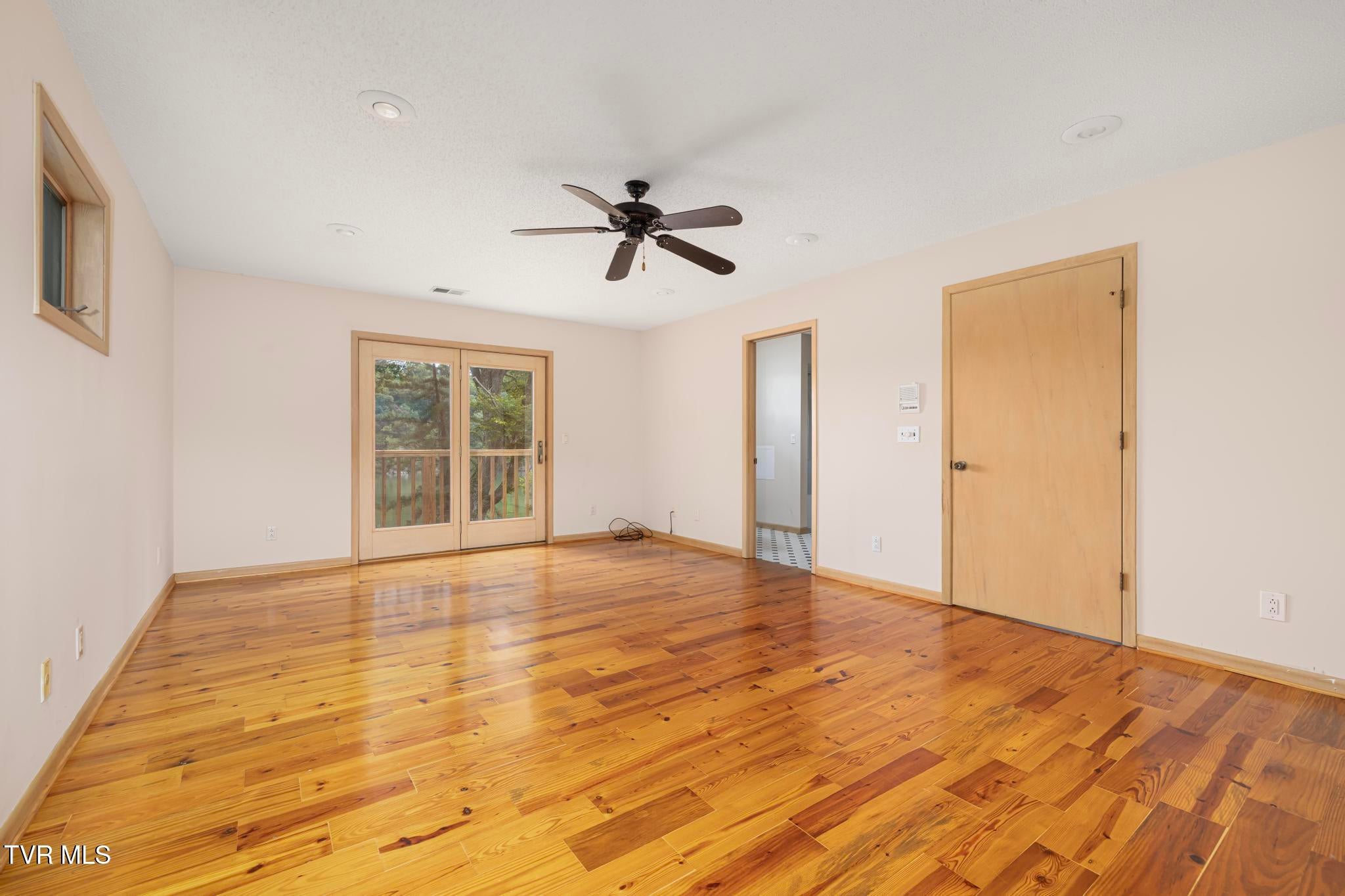 Gray, Tennessee, 37615, United States, 4 Bedrooms Bedrooms, ,5 BathroomsBathrooms,Residential,Active,1904698