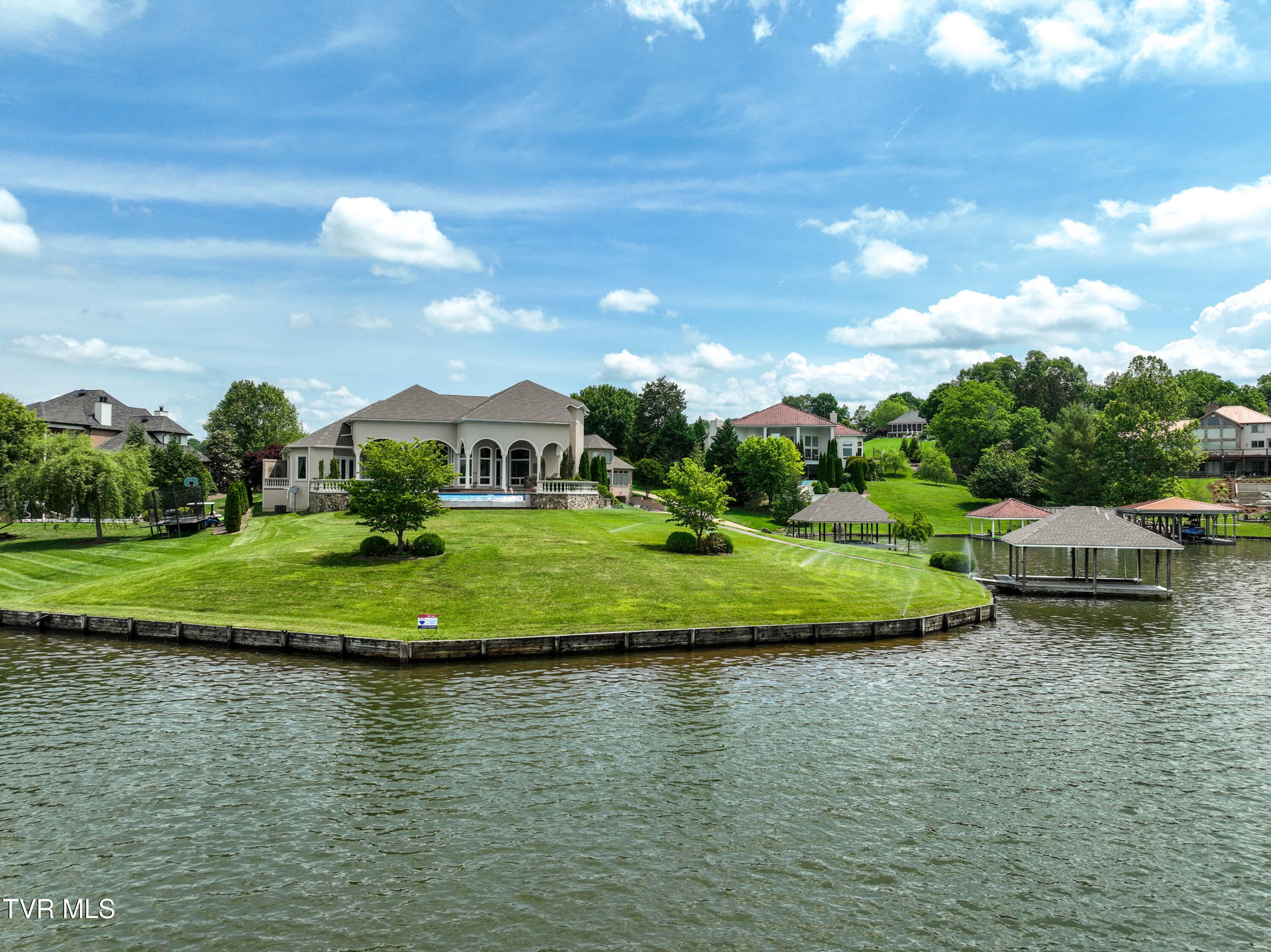 Johnson City, Tennessee, 37615, United States, ,6 BathroomsBathrooms,Residential,Active,1773218