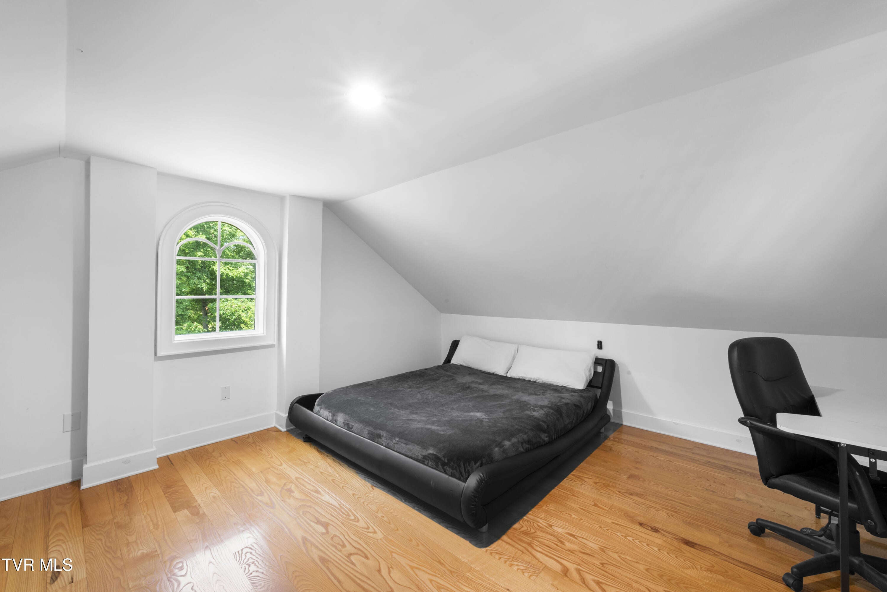 Blountville, Tennessee, 37617, United States, 8 Bedrooms Bedrooms, ,8 BathroomsBathrooms,Residential,Active,2007073