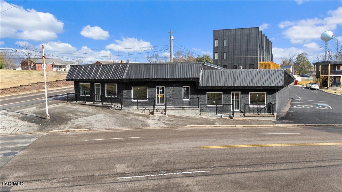 Johnson City, Tennessee, 37604, United States, ,Residential,Active,2011444