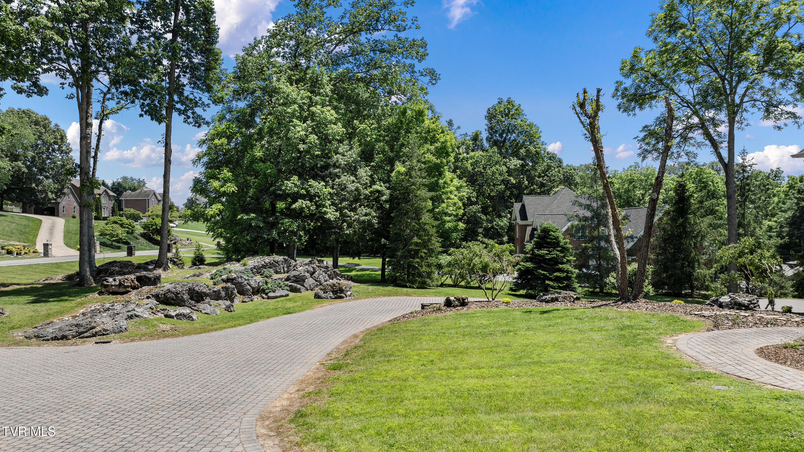 Blountville, Tennessee, 37617, United States, 8 Bedrooms Bedrooms, ,8 BathroomsBathrooms,Residential,Active,2007073