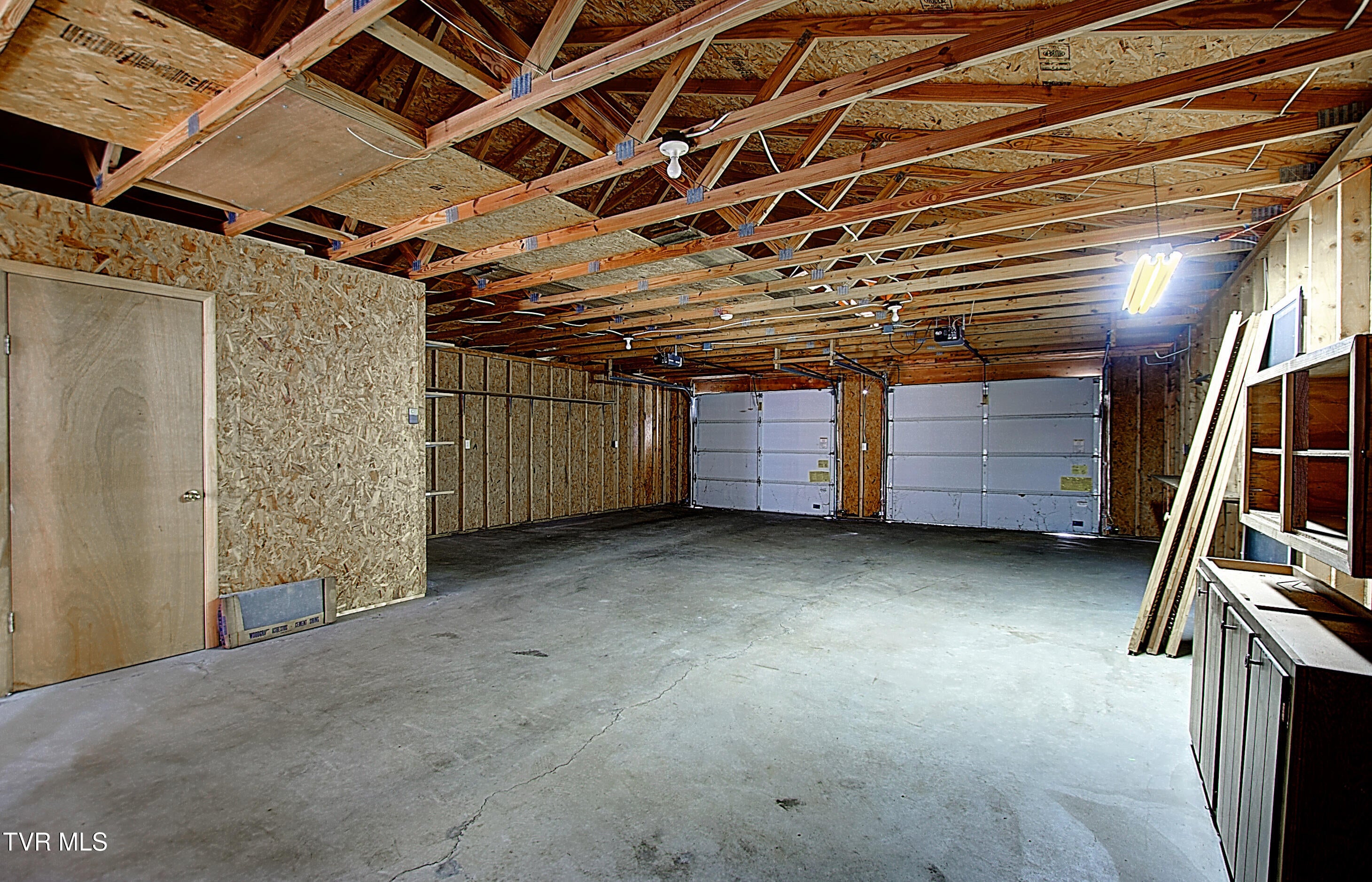 Johnson City, Tennessee, 37601, United States, 4 Bedrooms Bedrooms, ,3 BathroomsBathrooms,Residential,Active,1999331