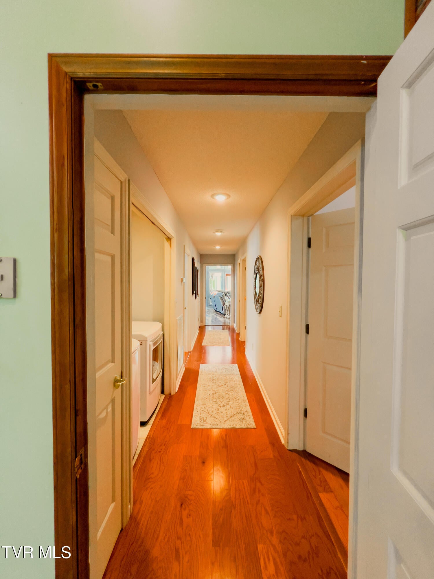 Unicoi, Tennessee, 37692, United States, 3 Bedrooms Bedrooms, ,4 BathroomsBathrooms,Residential,Active,1936616