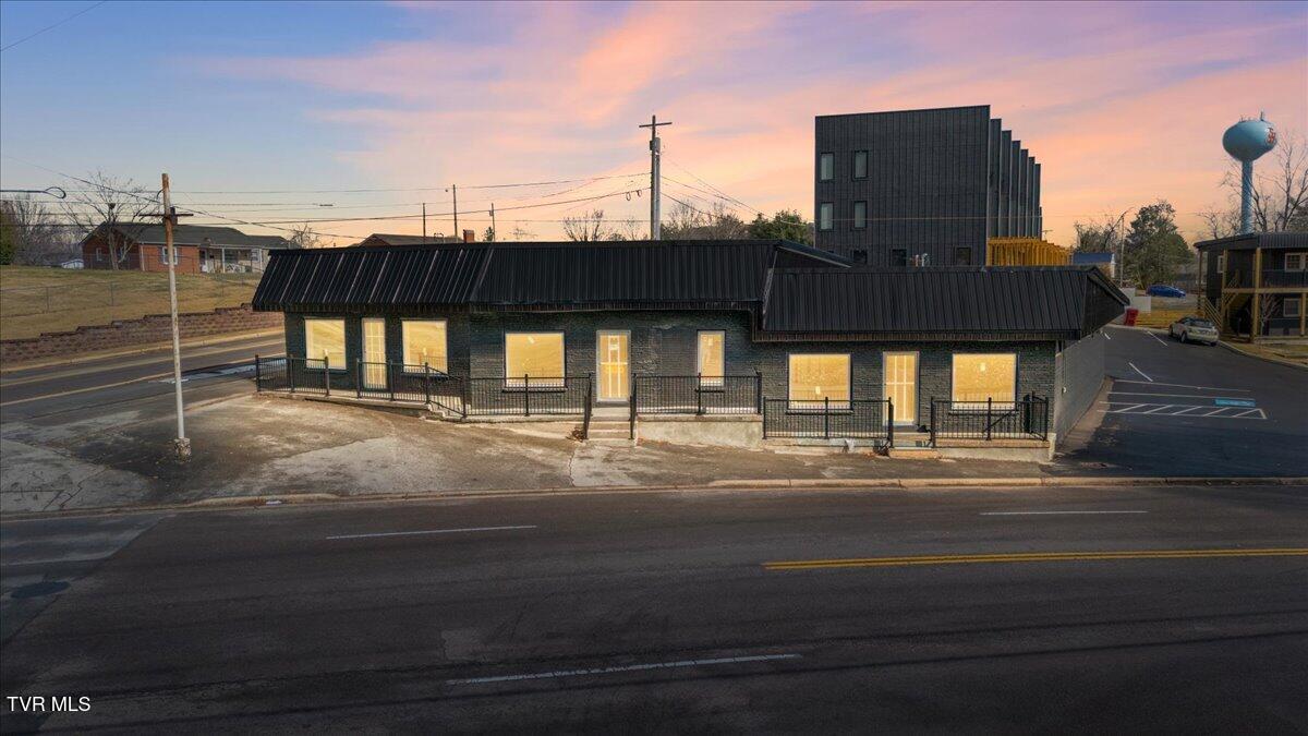 Johnson City, Tennessee, 37604, United States, ,Residential,Active,2011444