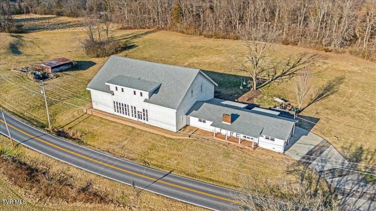 Johnson City, Tennessee, 37604, United States, 5 Bedrooms Bedrooms, ,6 BathroomsBathrooms,Residential,Active,2013176
