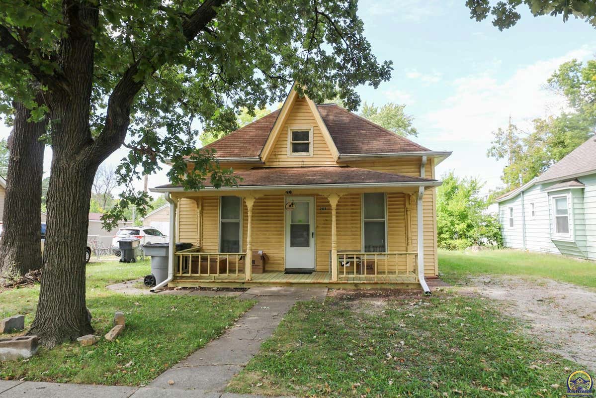 209 UNION ST, EMPORIA, KS 66801, photo 1 of 14