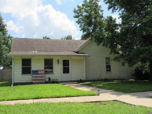 130 W 4TH ST, LYNDON, KS 66451 - Image 1