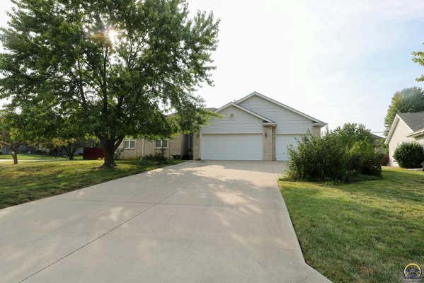 2124 E BAYSHORE CT, EMPORIA, KS 66801 - Image 1