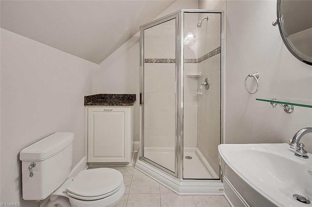 Asheboro, North Carolina, 27205, United States, 4 Bedrooms Bedrooms, ,7 BathroomsBathrooms,Residential,Active,1998563