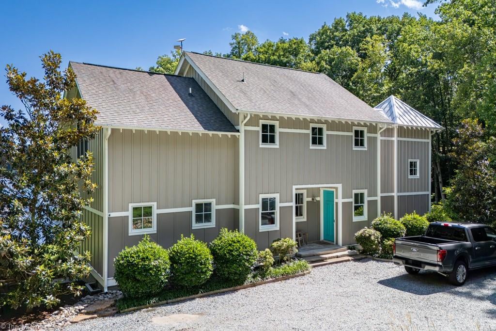 Semora, North Carolina, 27343, United States, 4 Bedrooms Bedrooms, ,4 BathroomsBathrooms,Residential,Active,2009399