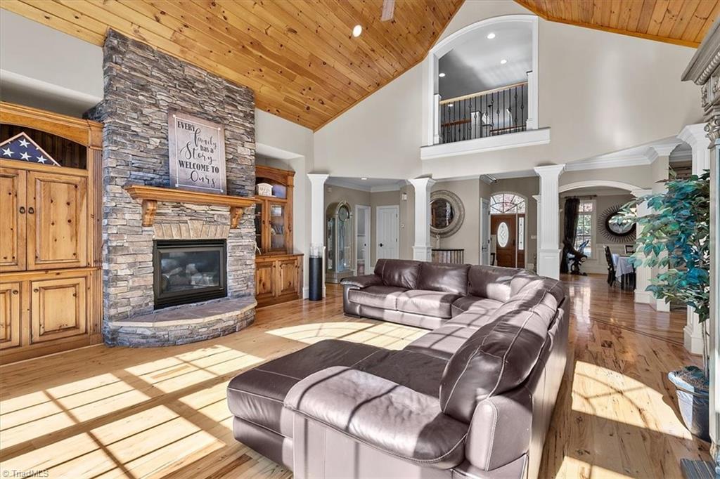 Belews Creek, North Carolina, 27009, United States, 4 Bedrooms Bedrooms, ,5 BathroomsBathrooms,Residential,Active,2006798