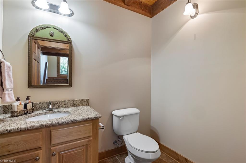 Lenoir, North Carolina, 28645, United States, ,4 BathroomsBathrooms,Residential,Active,1843857